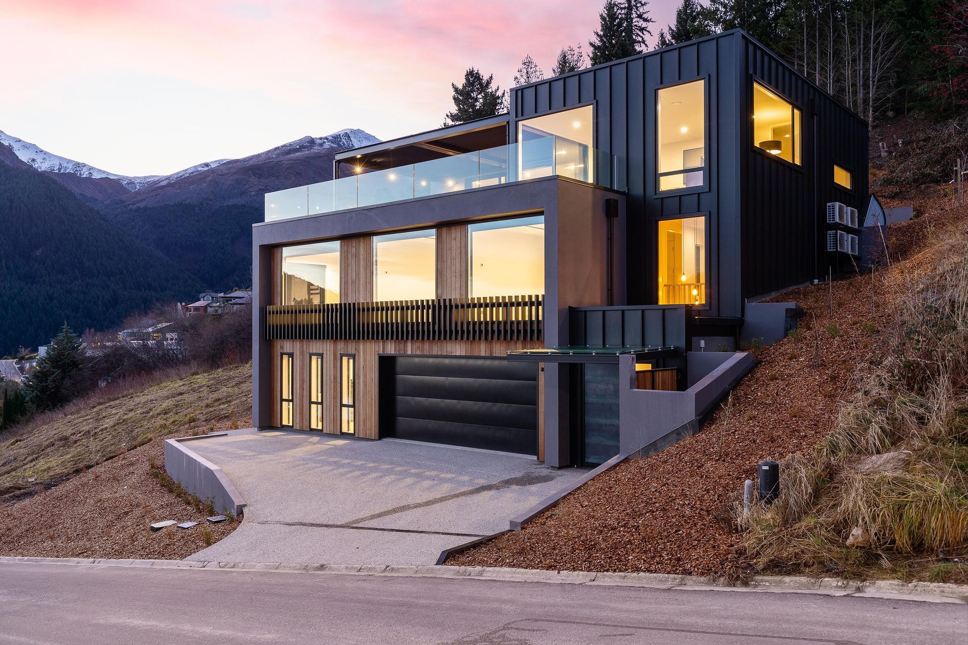 Supporting Image 2 for Modbox