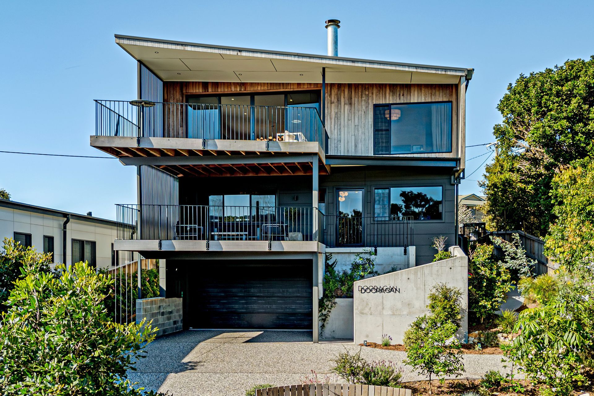 Supporting Image 2 for Simon Hayward Design