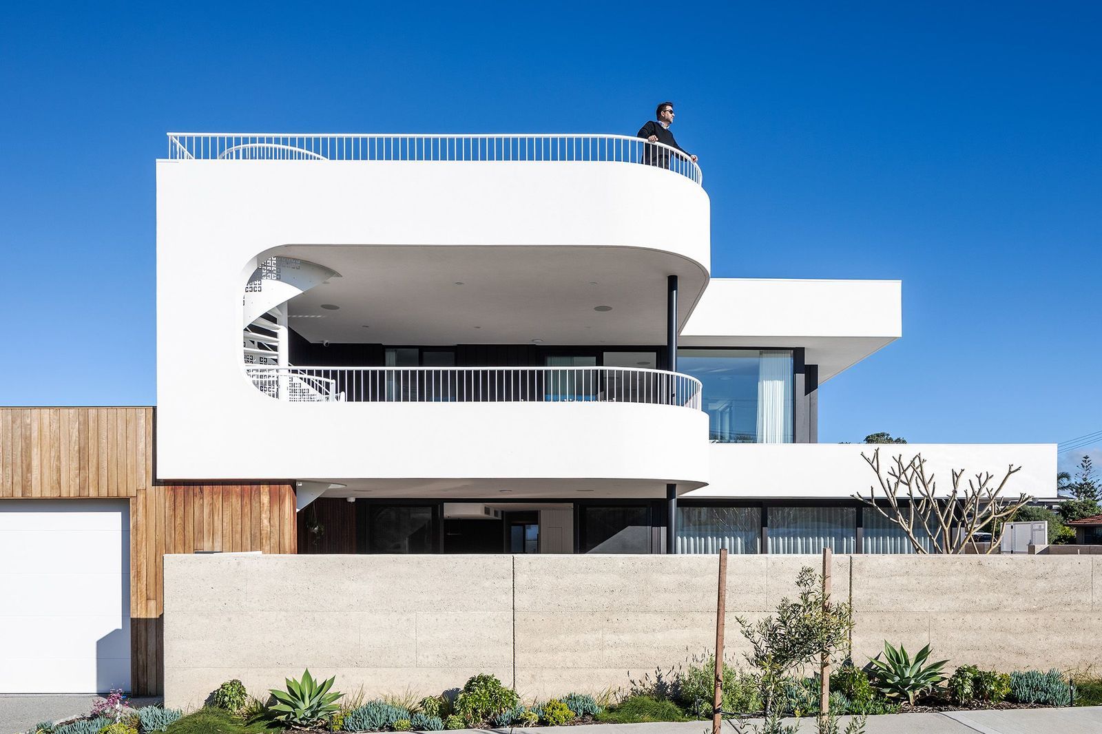 Daniel Cassettai Design