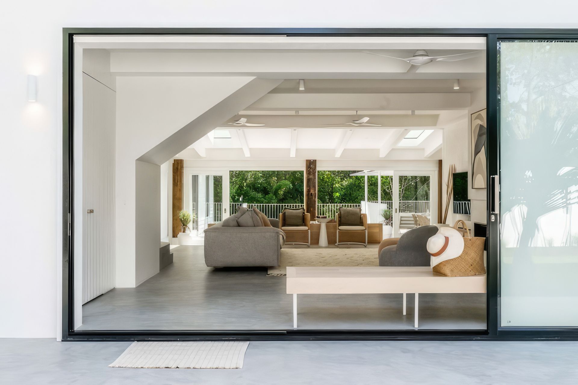 Hero Banner for Georgina Price Design