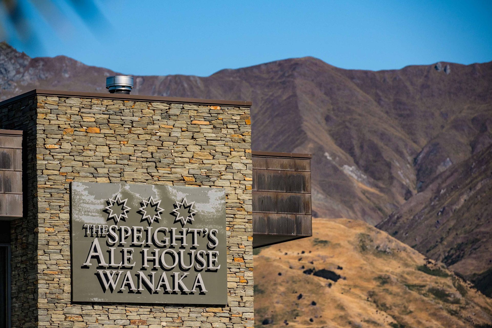 Supporting Image 7 for Island Stone