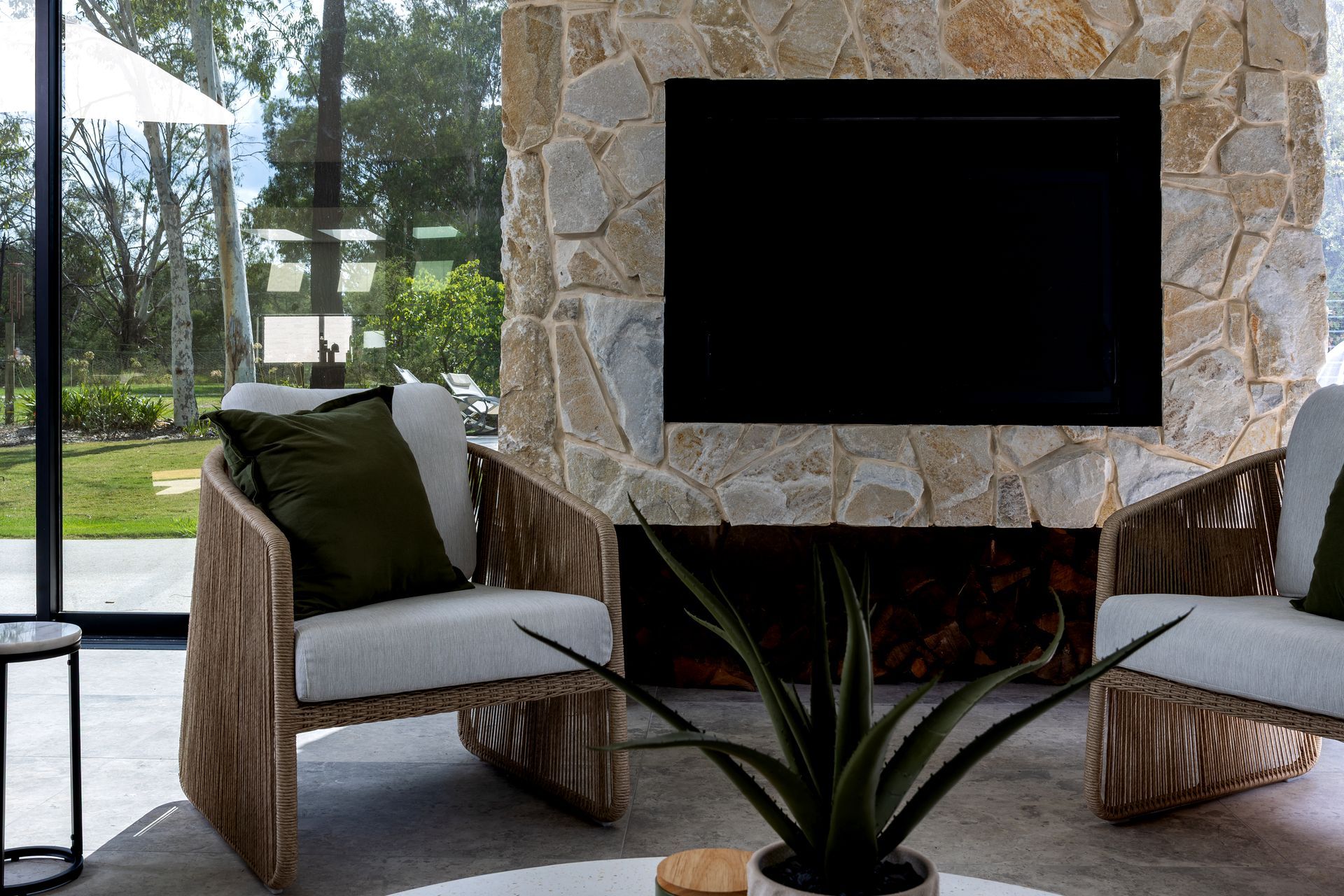 Hero Banner for Prolific Stone International