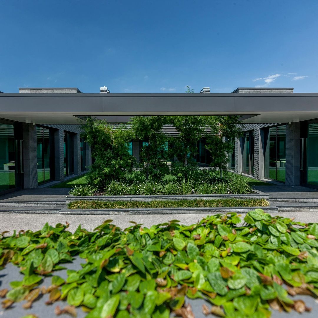 Good Brothers Group Limited