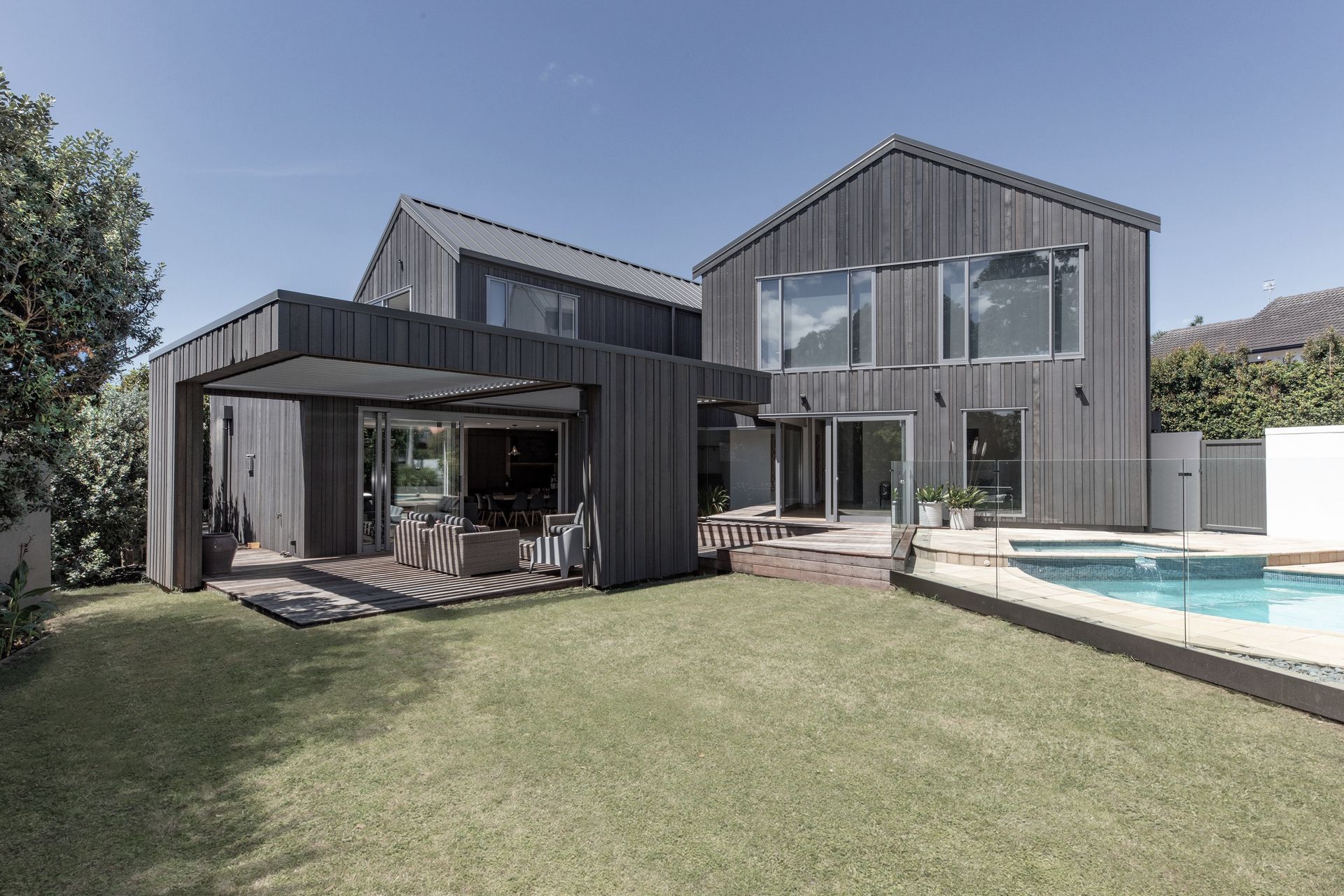 Hero Banner for Niche Construction