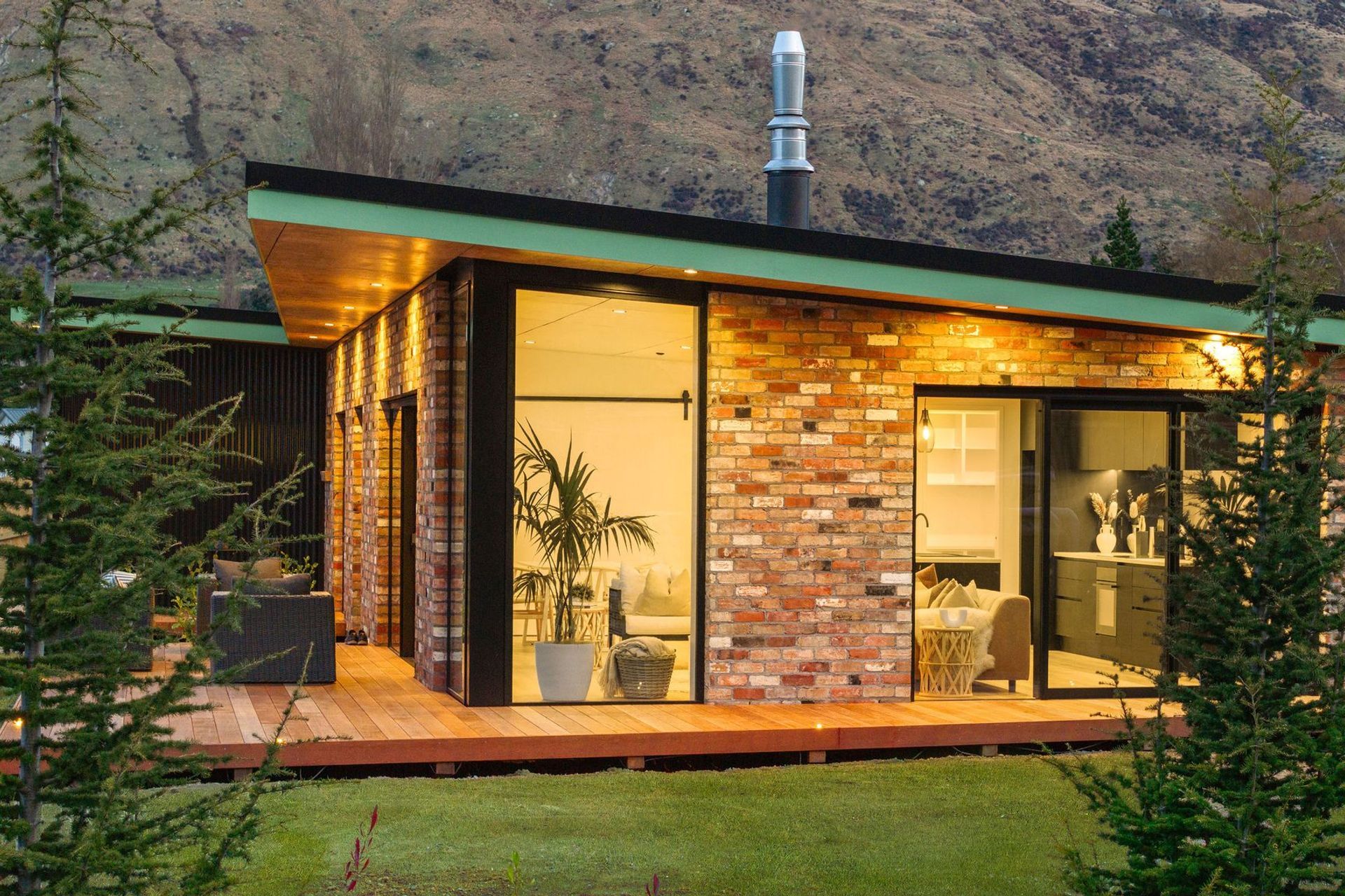 Hero Banner for Howe Construction Ltd