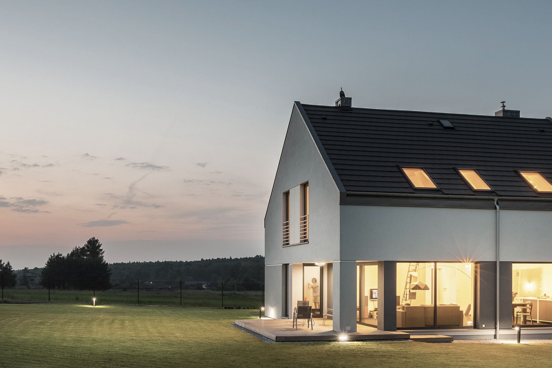 Hero Banner for PERL Electrical - HIBISCUS