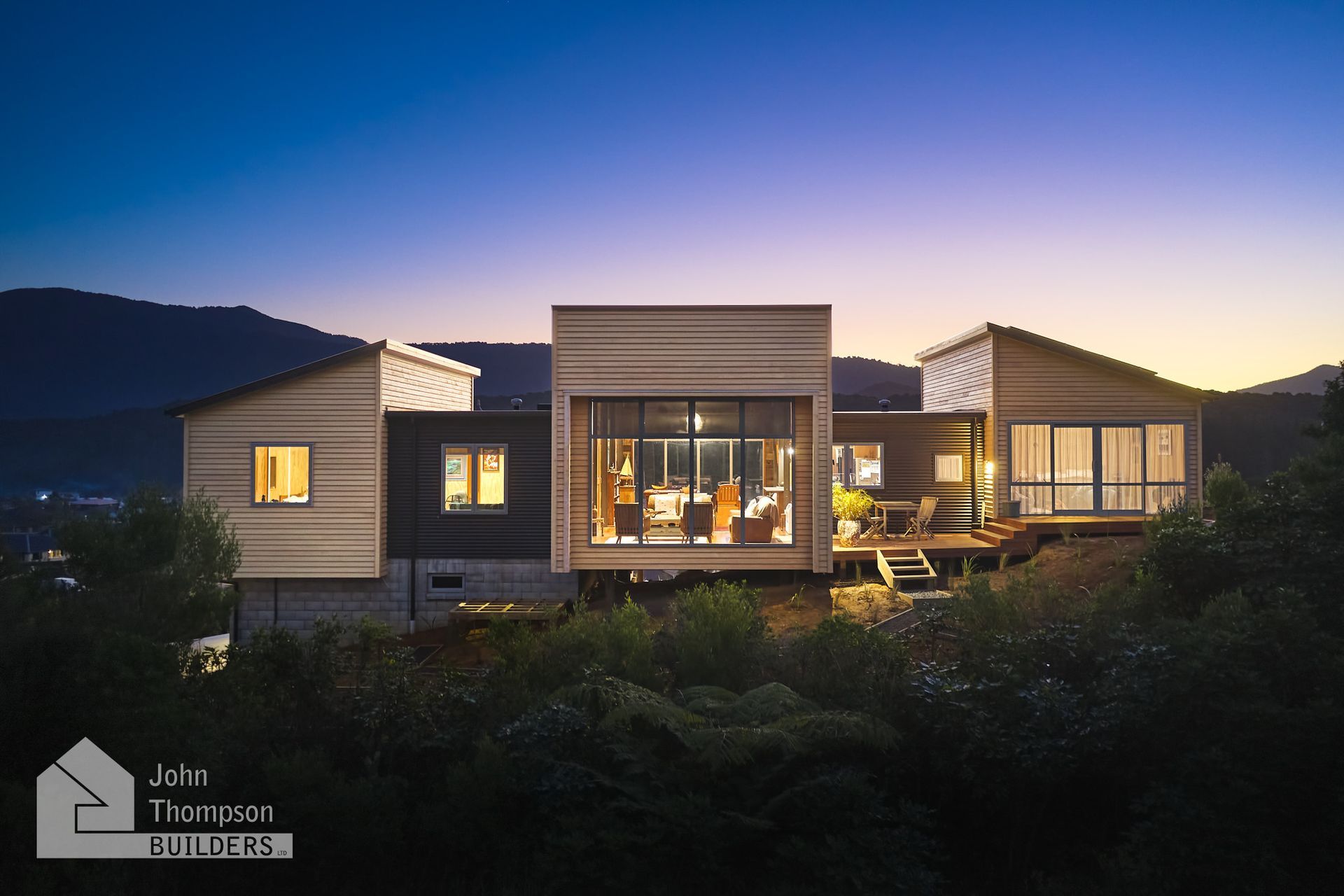 Hero Banner for Advanced Electrical