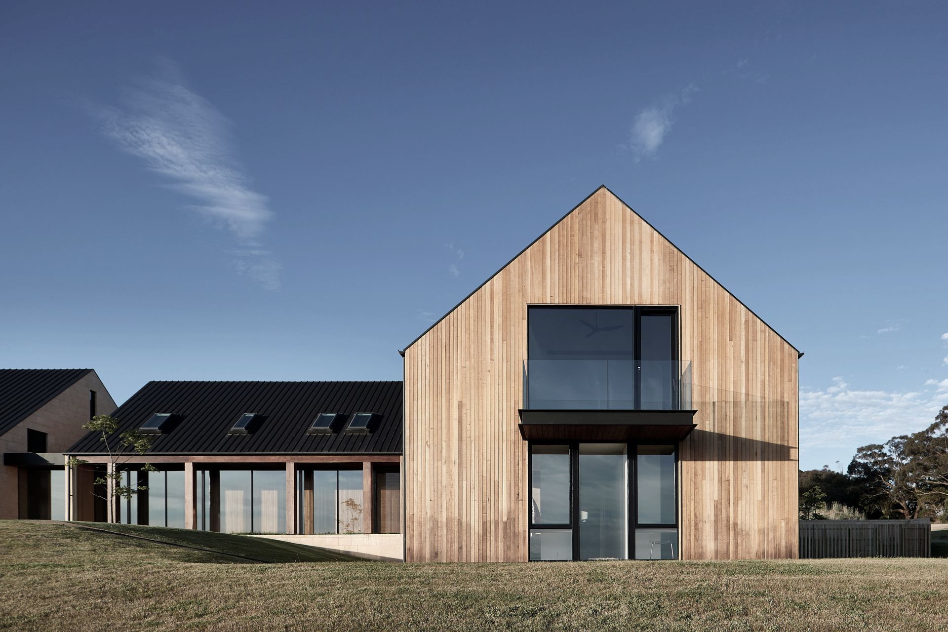 Supporting Image 2 for Prolite Electrical