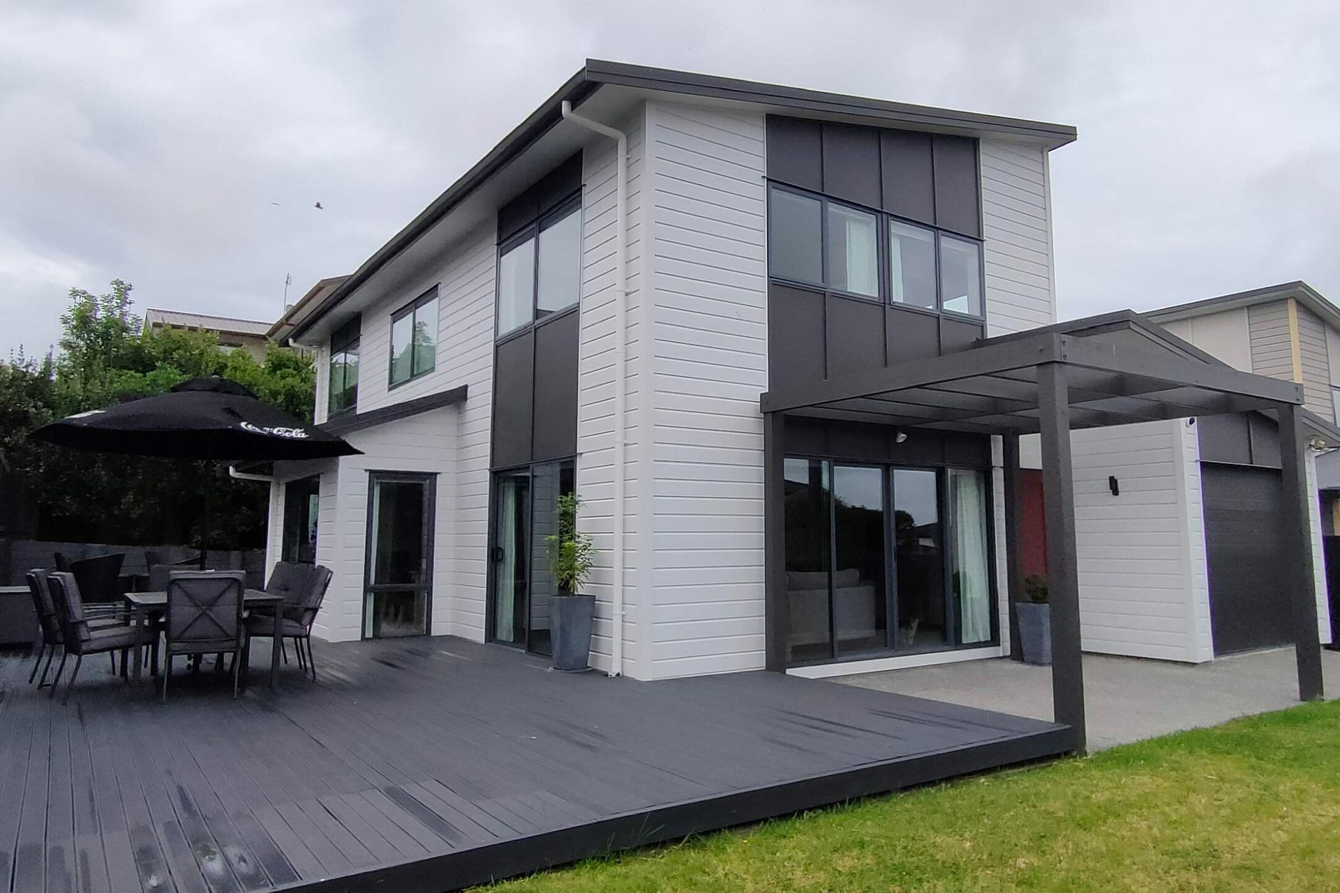 Mandy the Painter banner