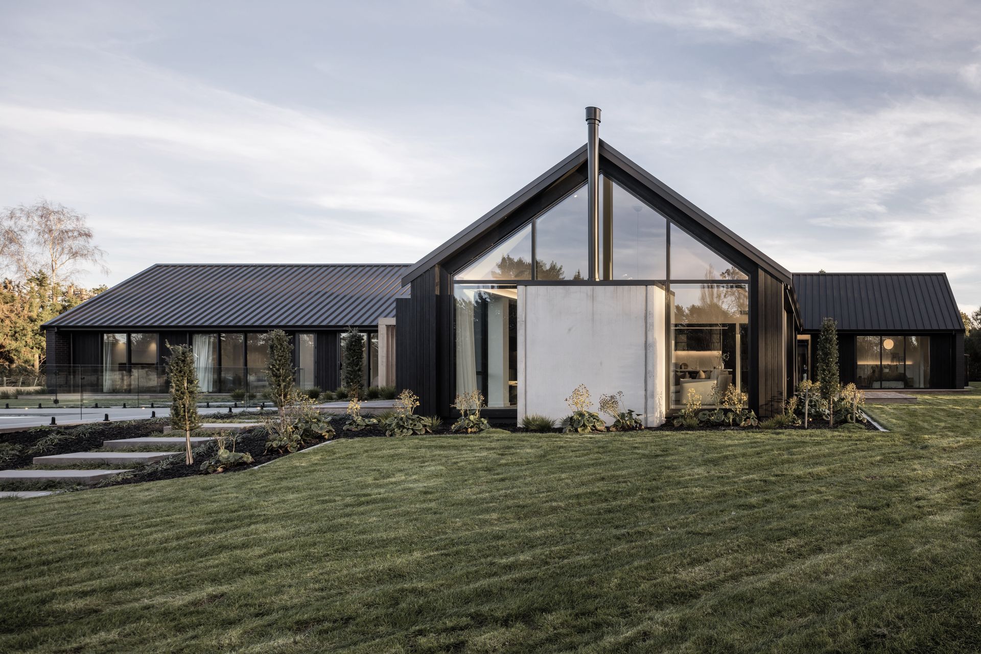 Supporting Image 2 for Paula Waterhouse Design