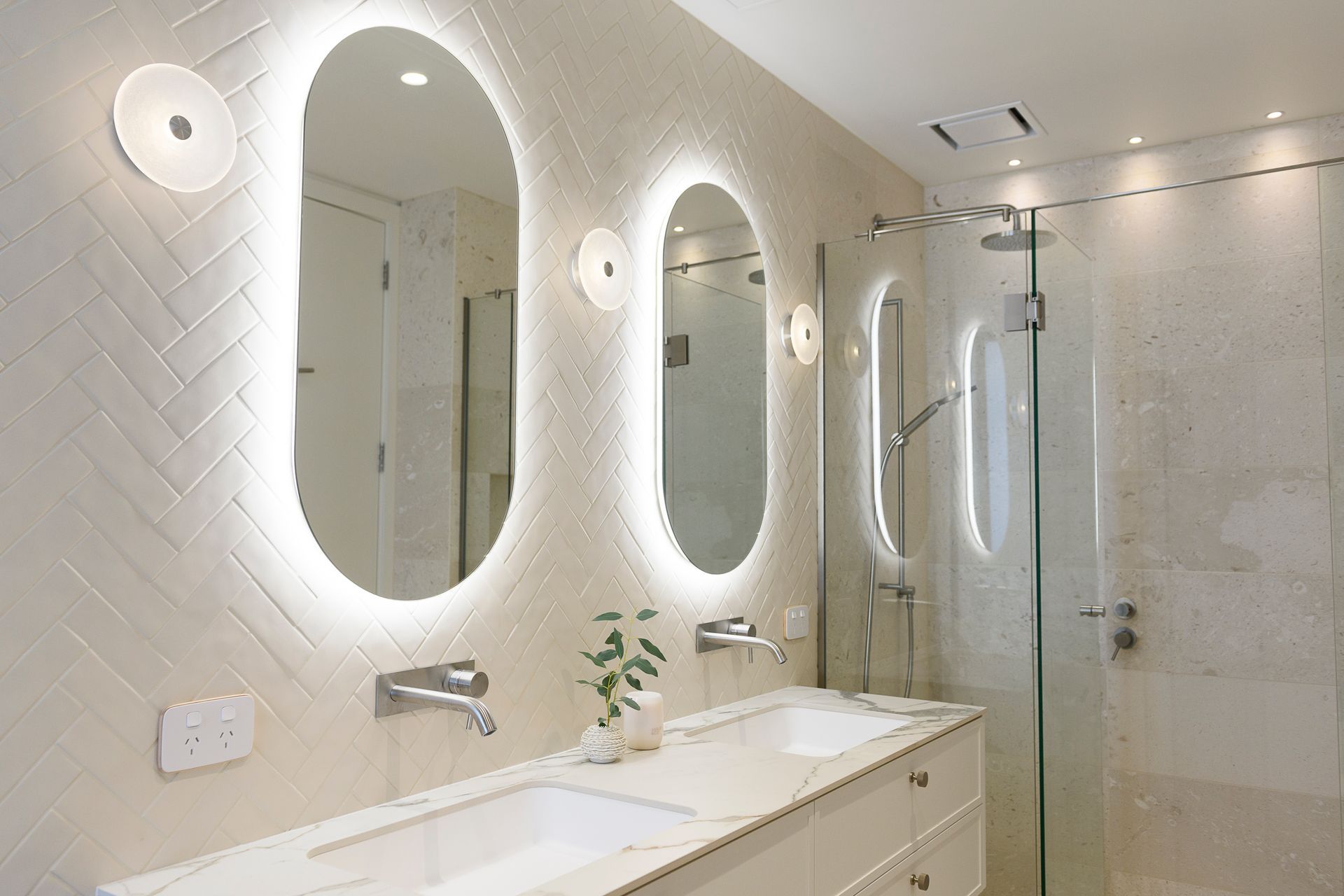 Supporting Image 2 for Hello Saturday