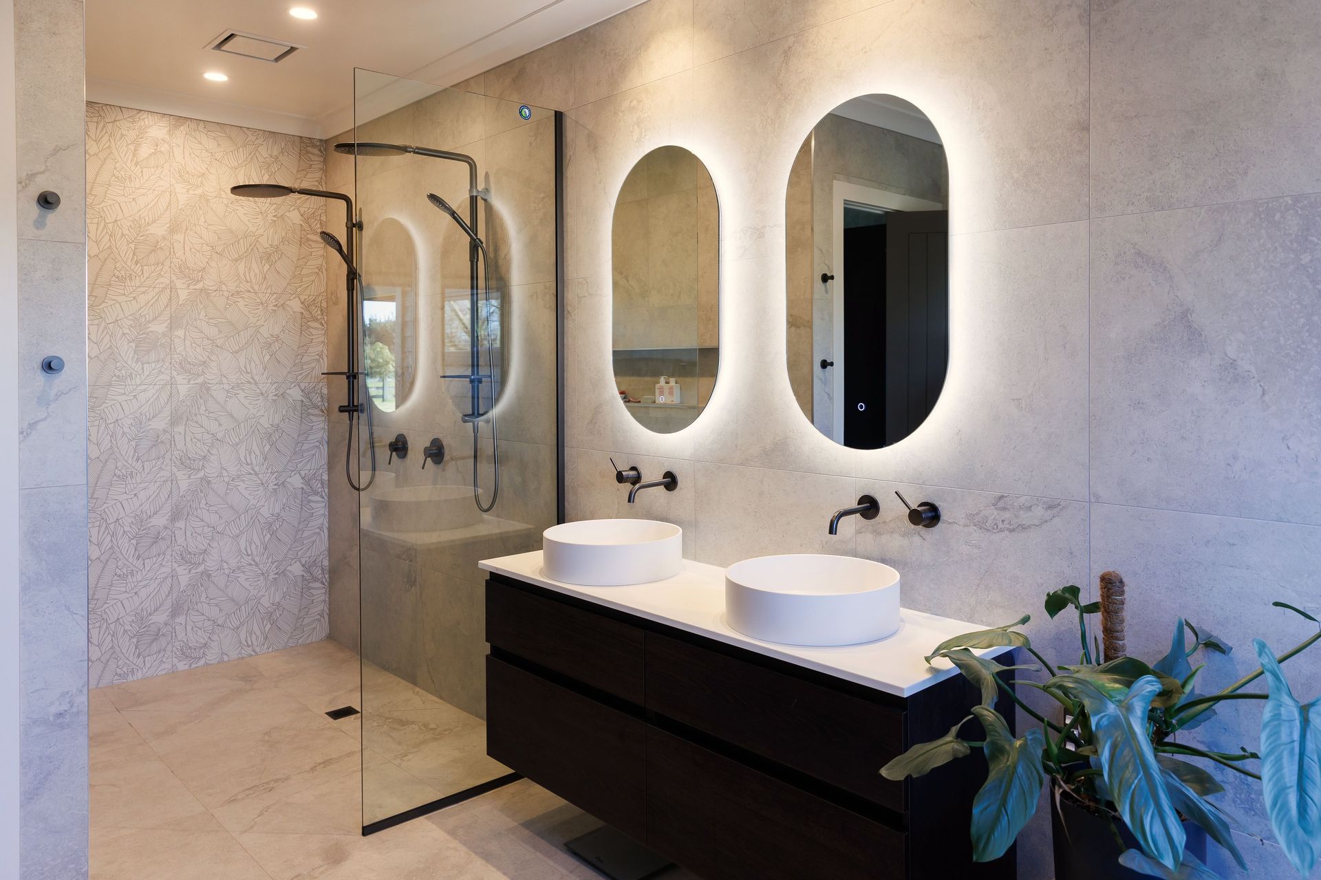 Supporting Image 3 for LH Design