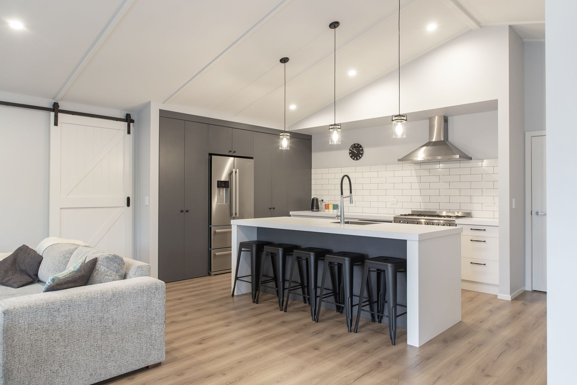 Kerryn Elwin / Interior Designer banner