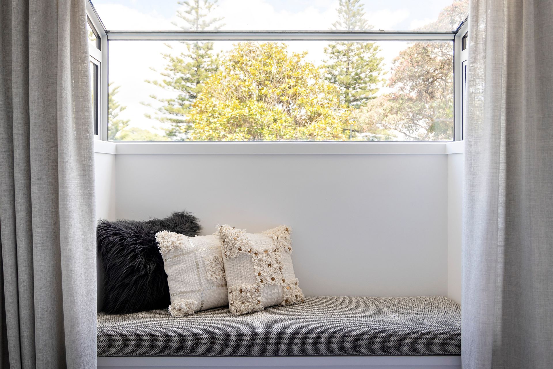 Supporting Image 6 for Borges Design