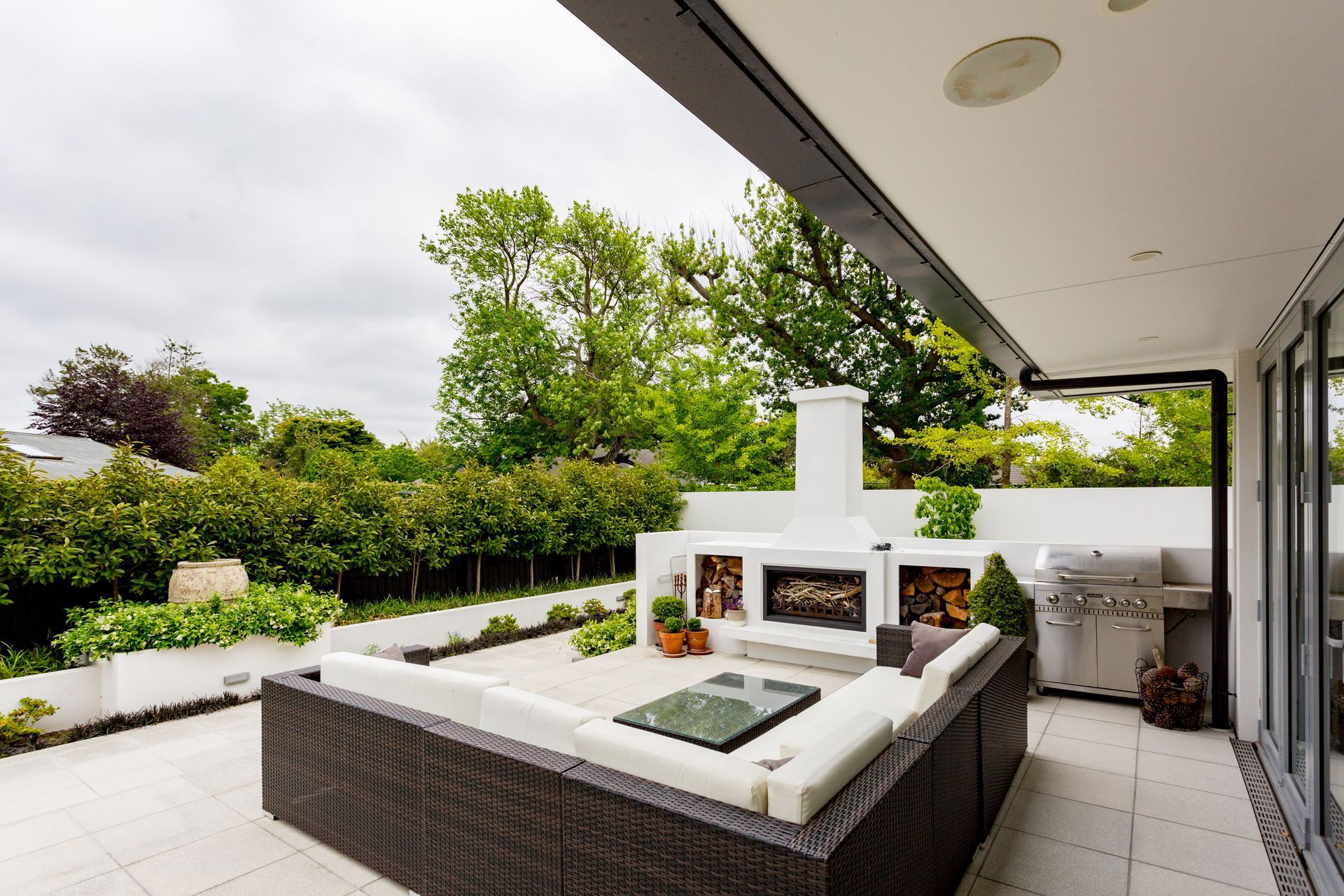 Supporting Image 6 for Outline Spaces