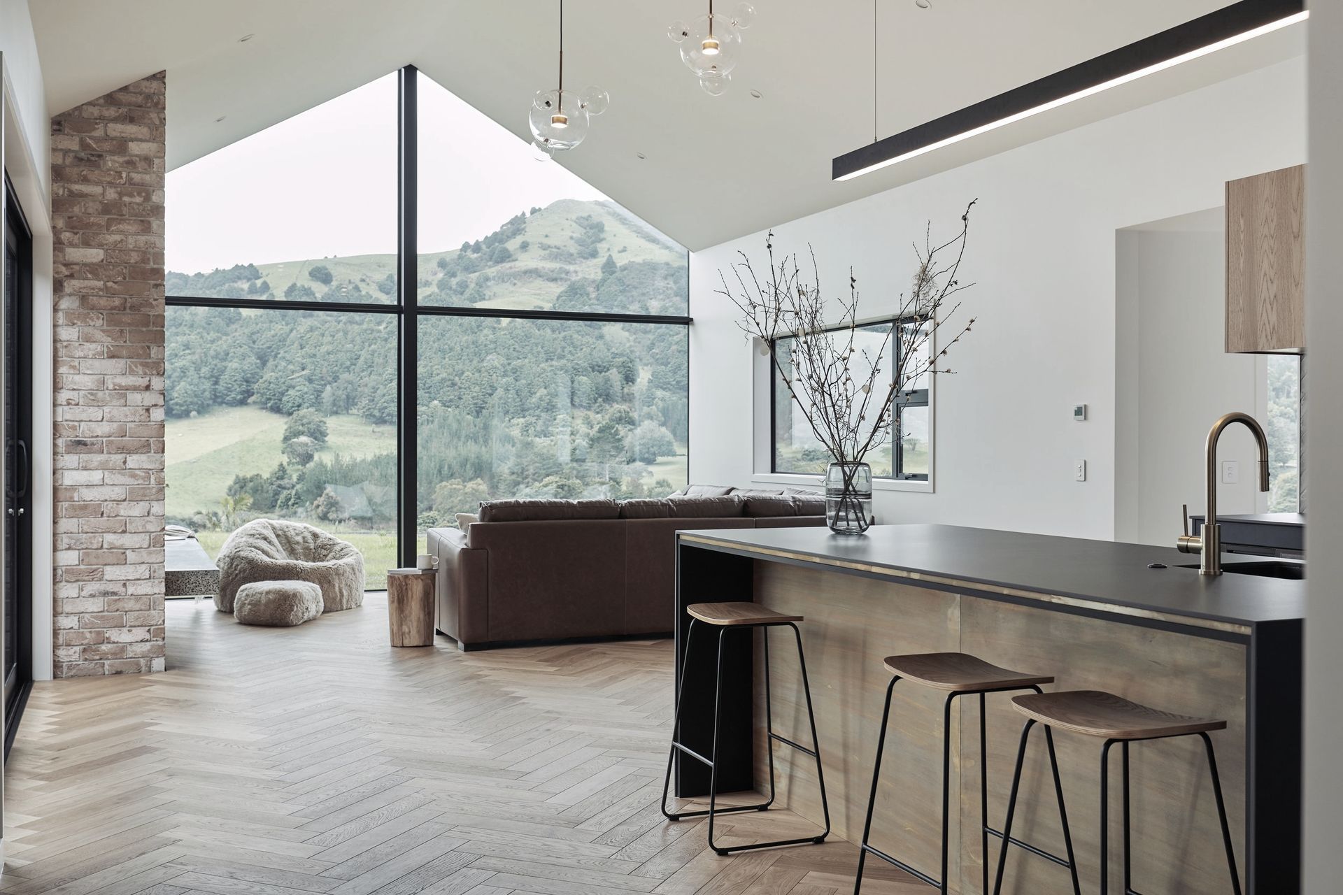 Hero Banner for Roum Studio