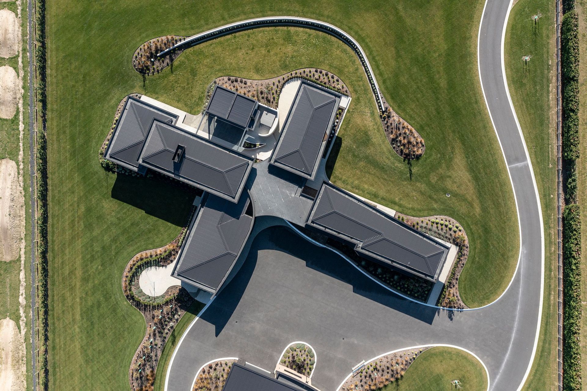 Supporting Image 4 for ARCHIPHOTO + Graham Warman Photography