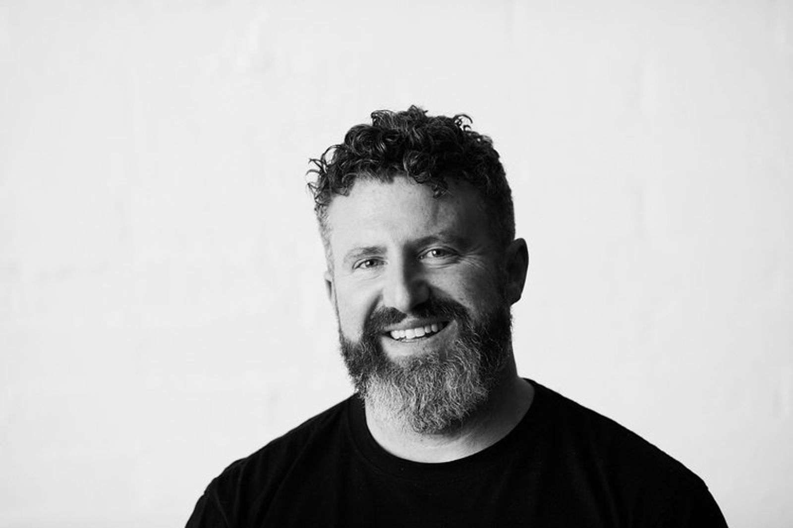 MIKE BAKER PHOTOGRAPHER