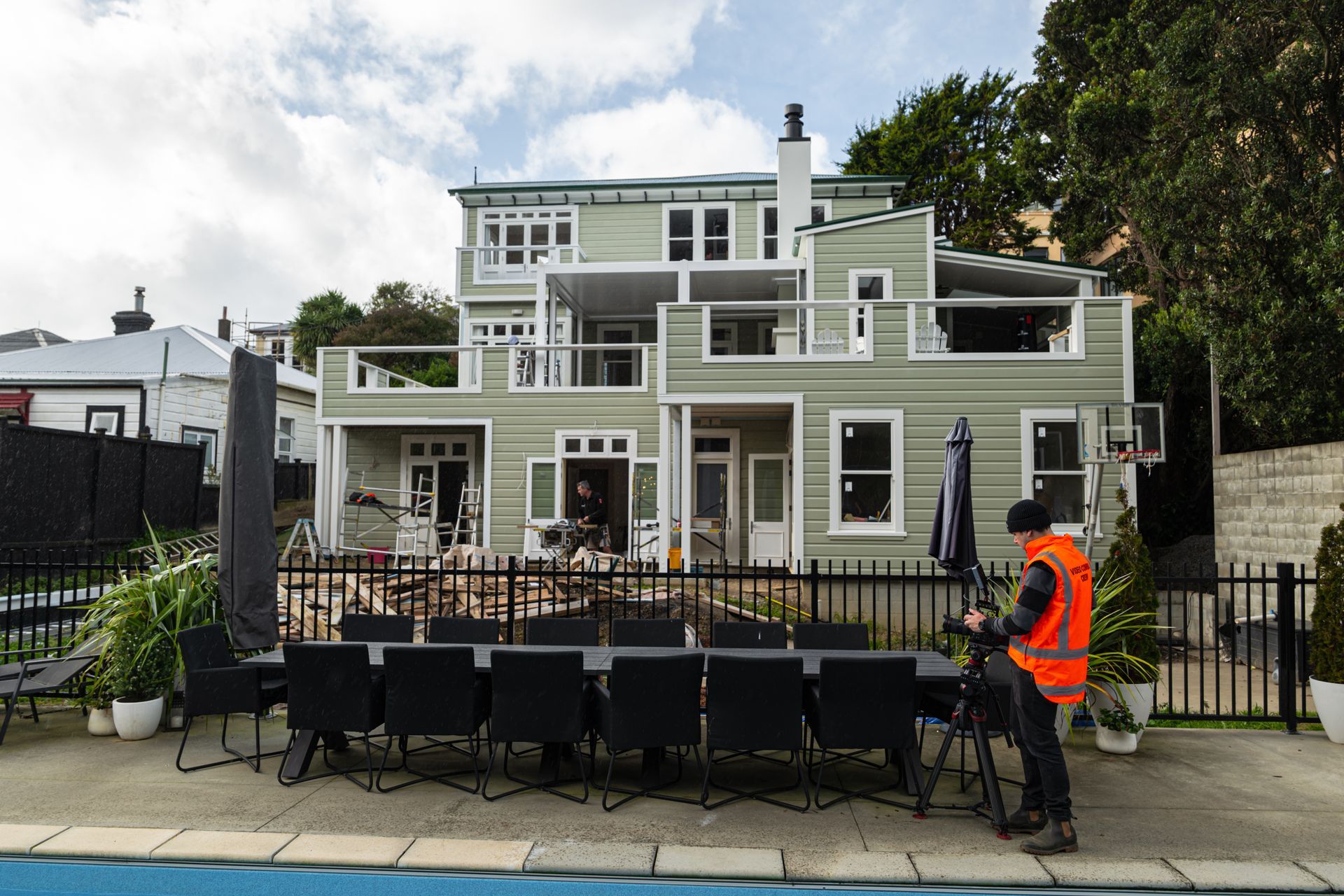 Supporting Image 1 for Video Combo