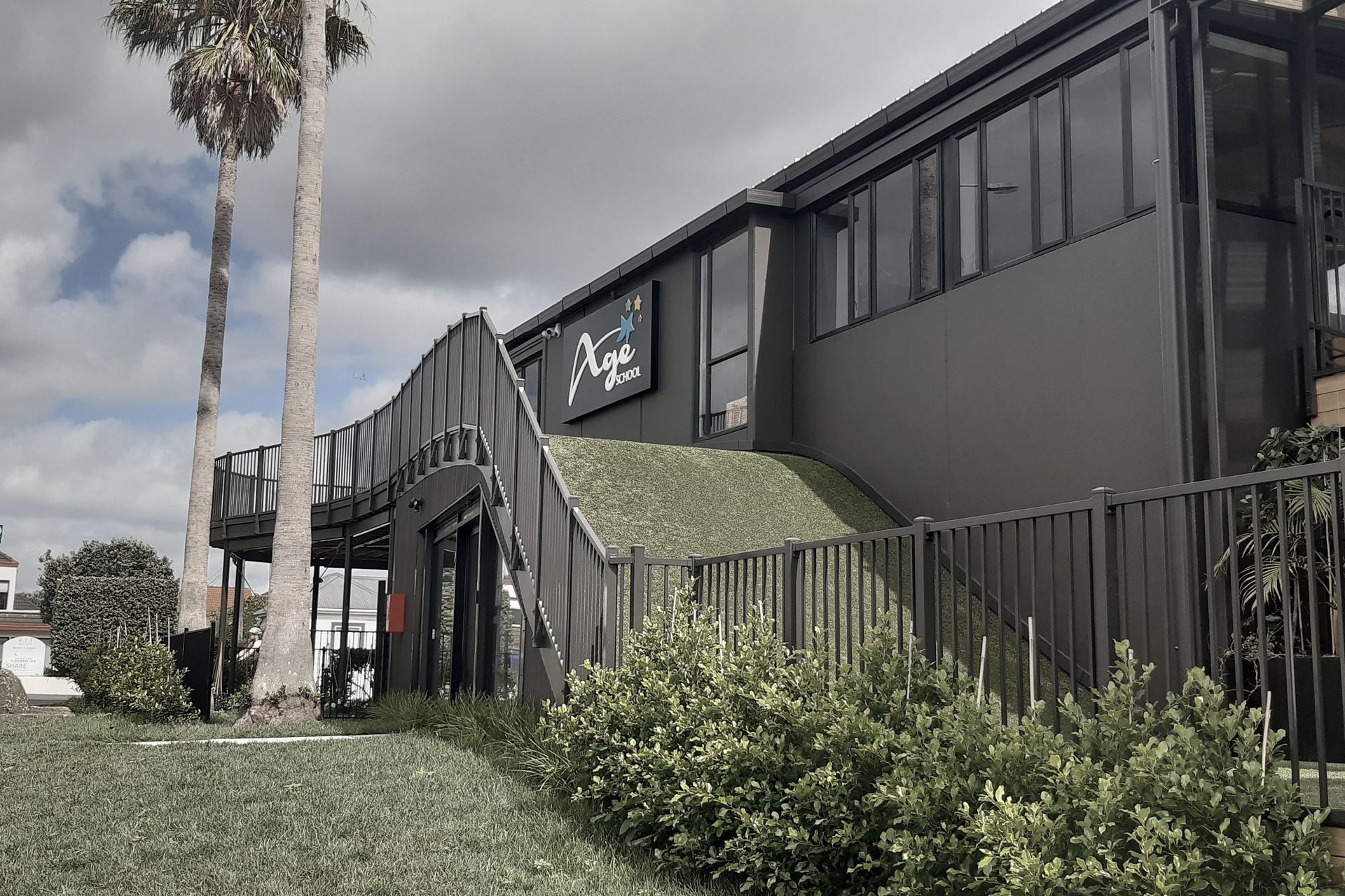 Supporting Image 4 for Equus Industries