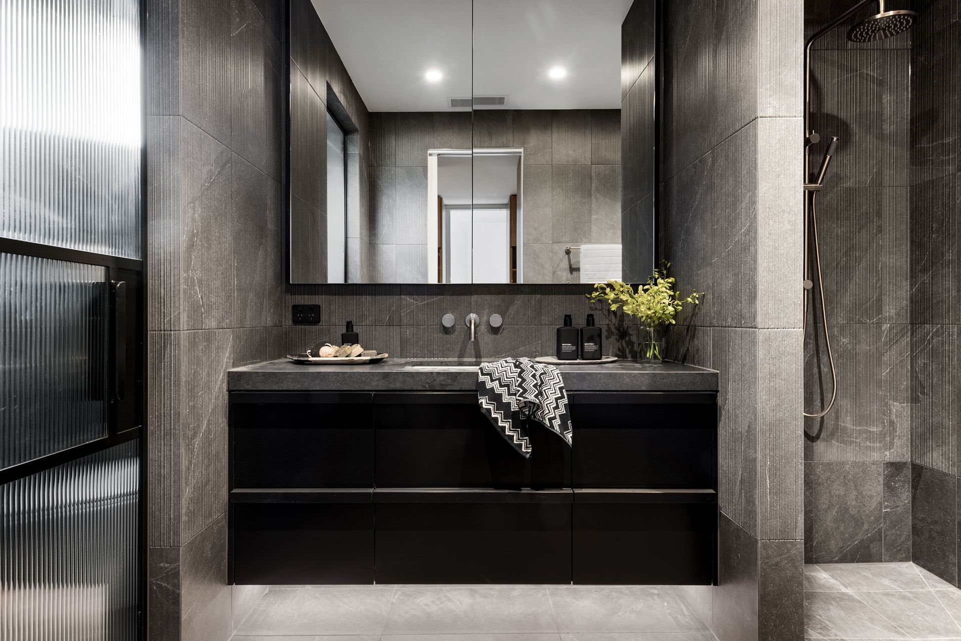 Supporting Image 2 for Perini Tiles