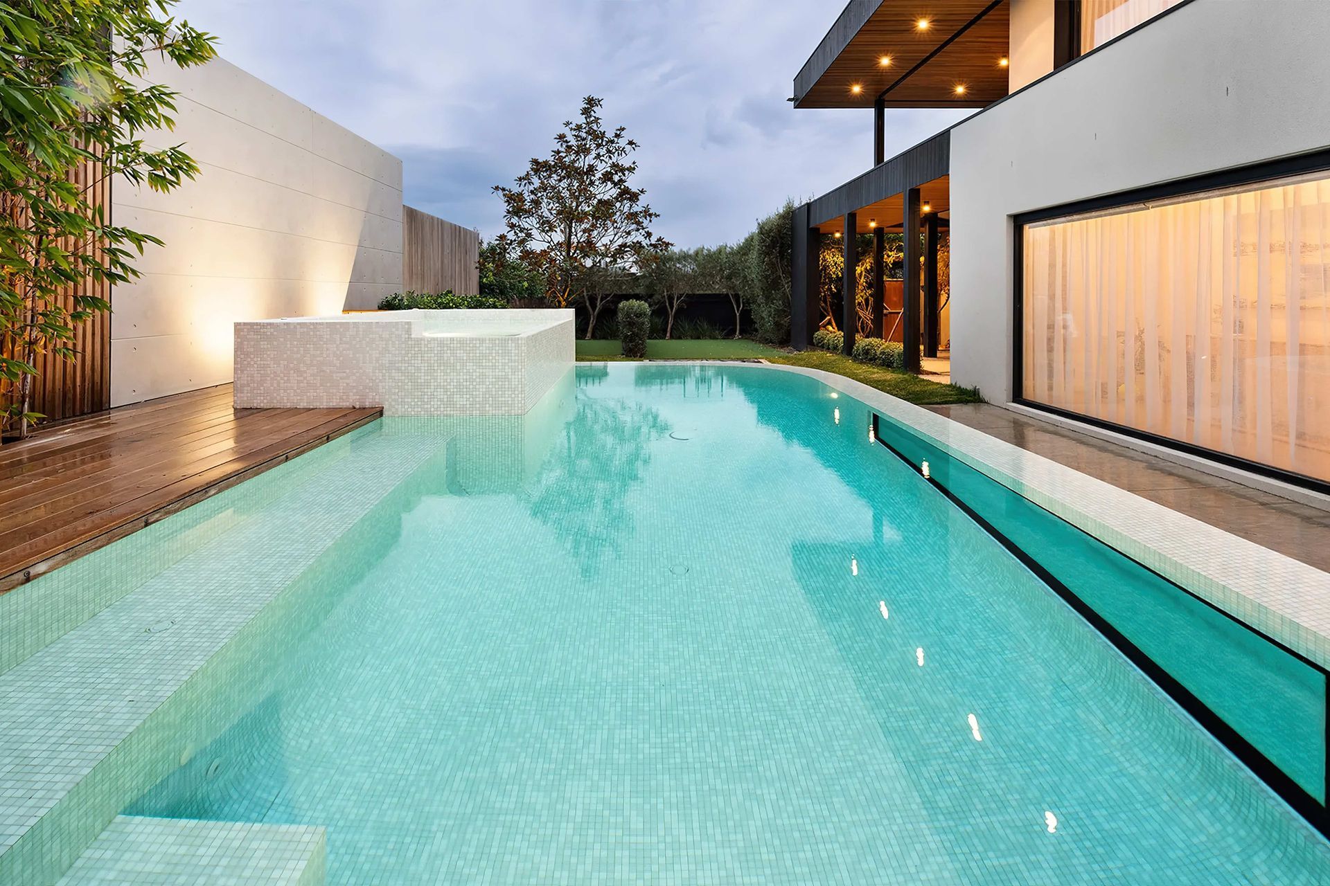 Supporting Image 3 for Perini Tiles