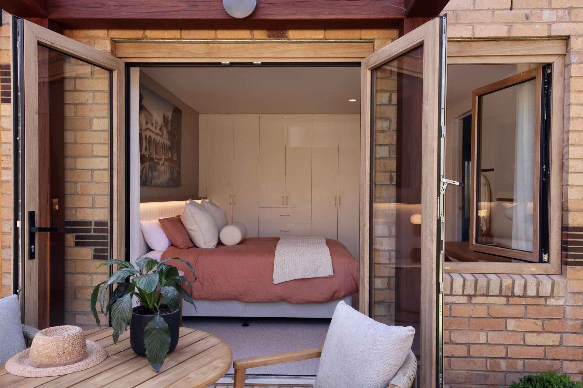 Supporting Image 1 for Siegware