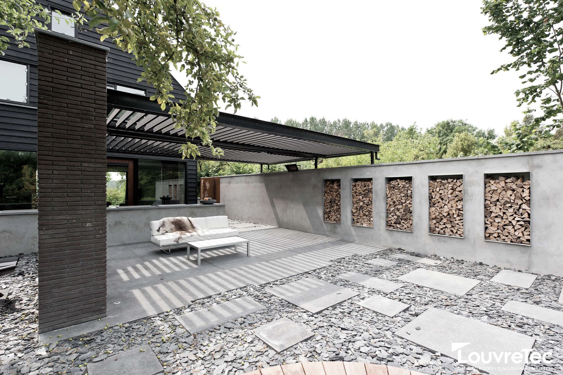 Hero Banner for Louvretec Australia