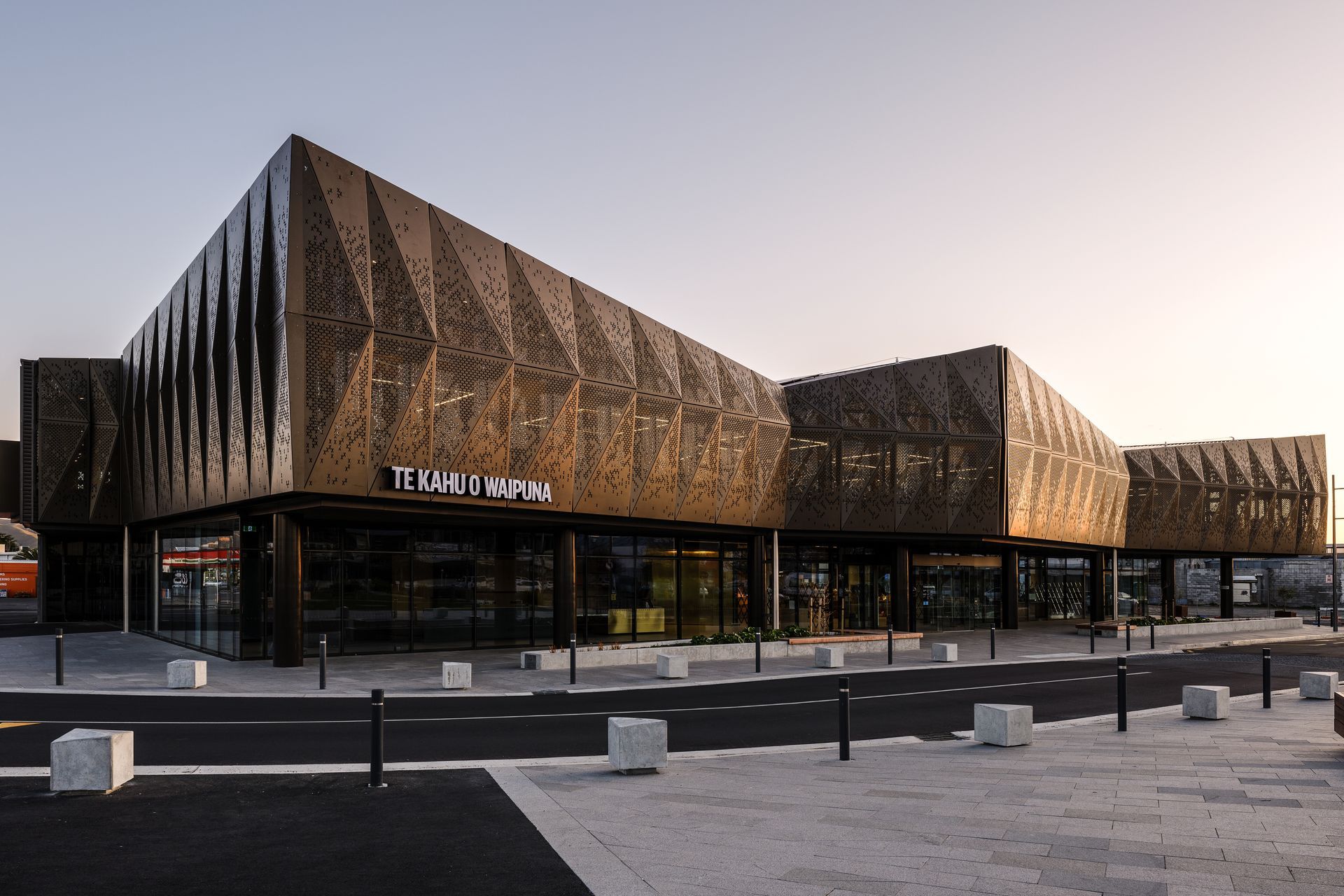 Supporting Image 6 for Metalli