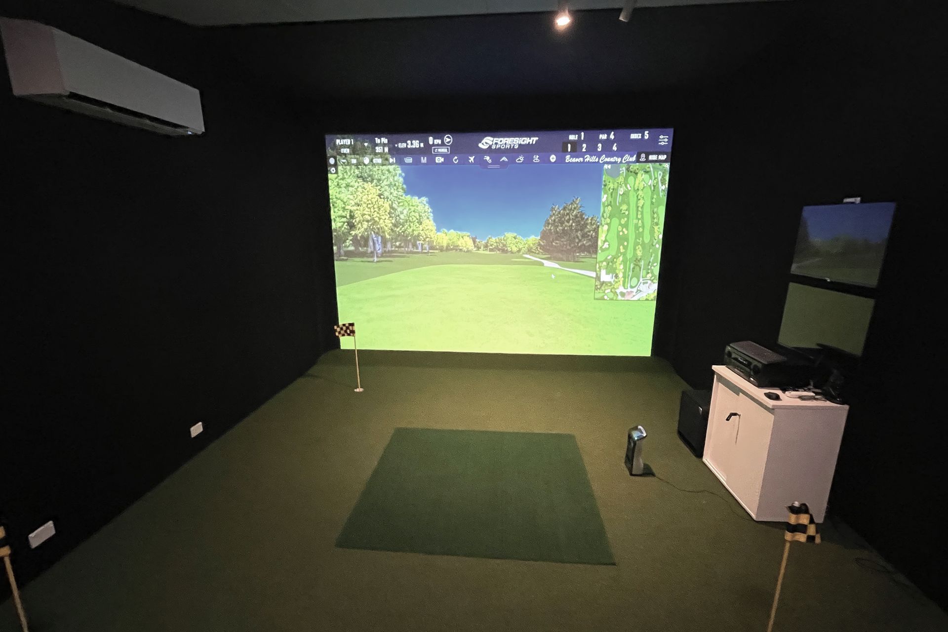 Supporting Image 4 for Premium Golf Simulators