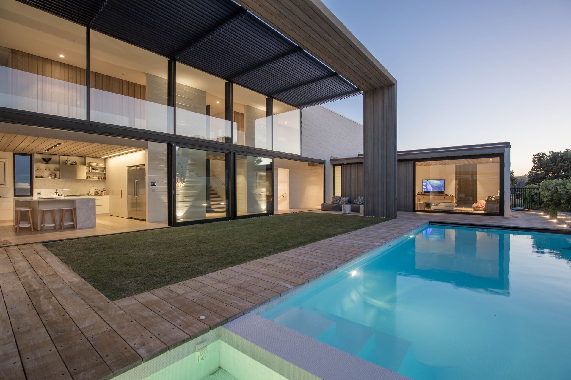 Supporting Image 4 for Dryden