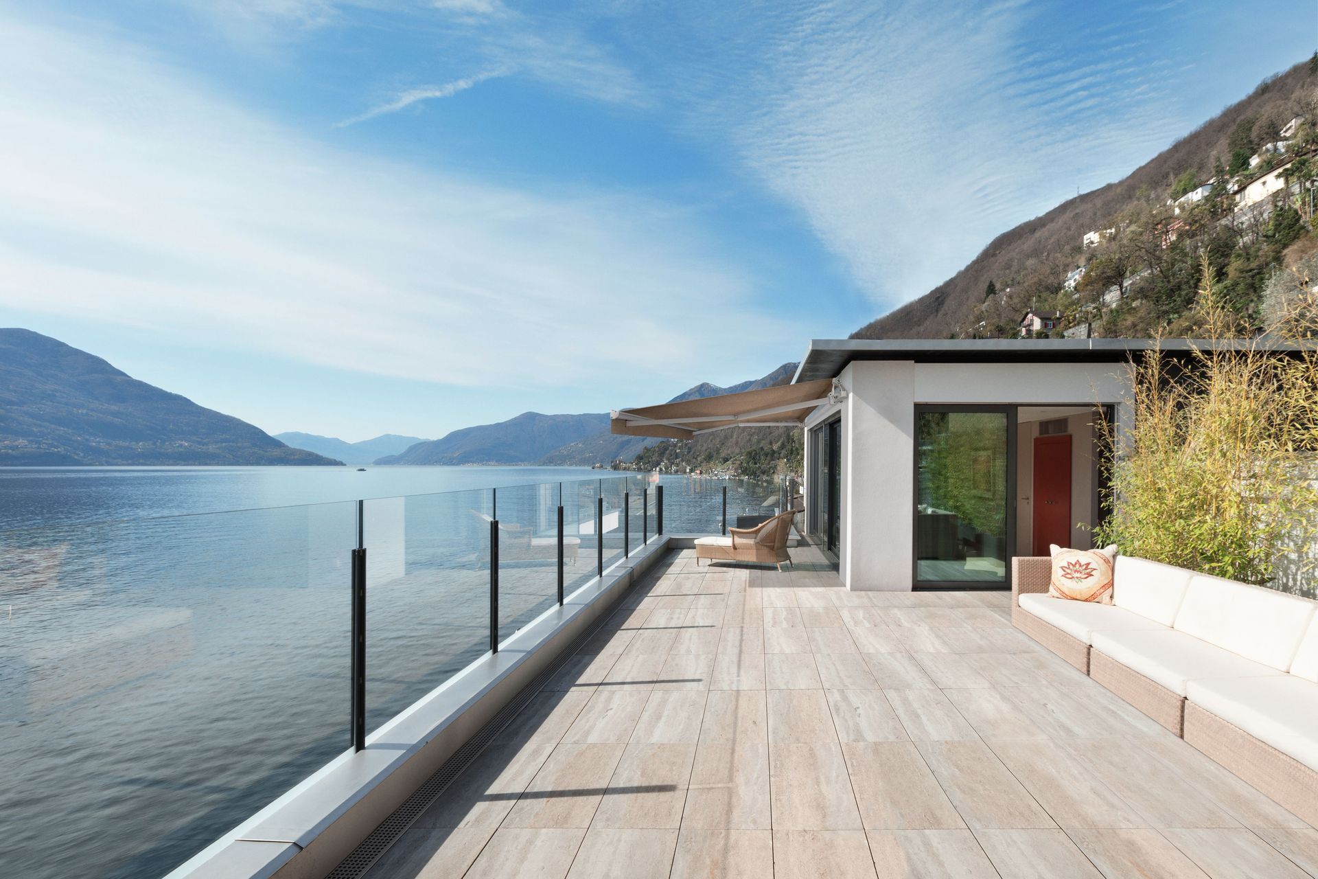 Supporting Image 2 for Shade Elements