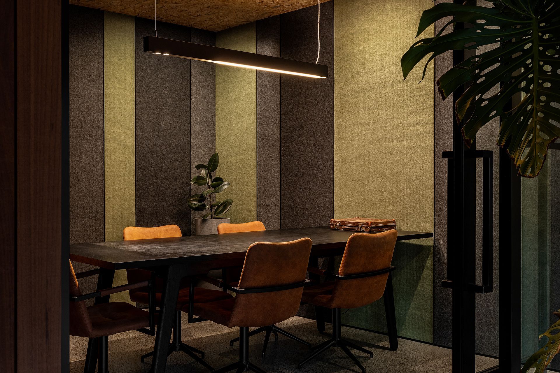 Hero Banner for T&R Interior Systems