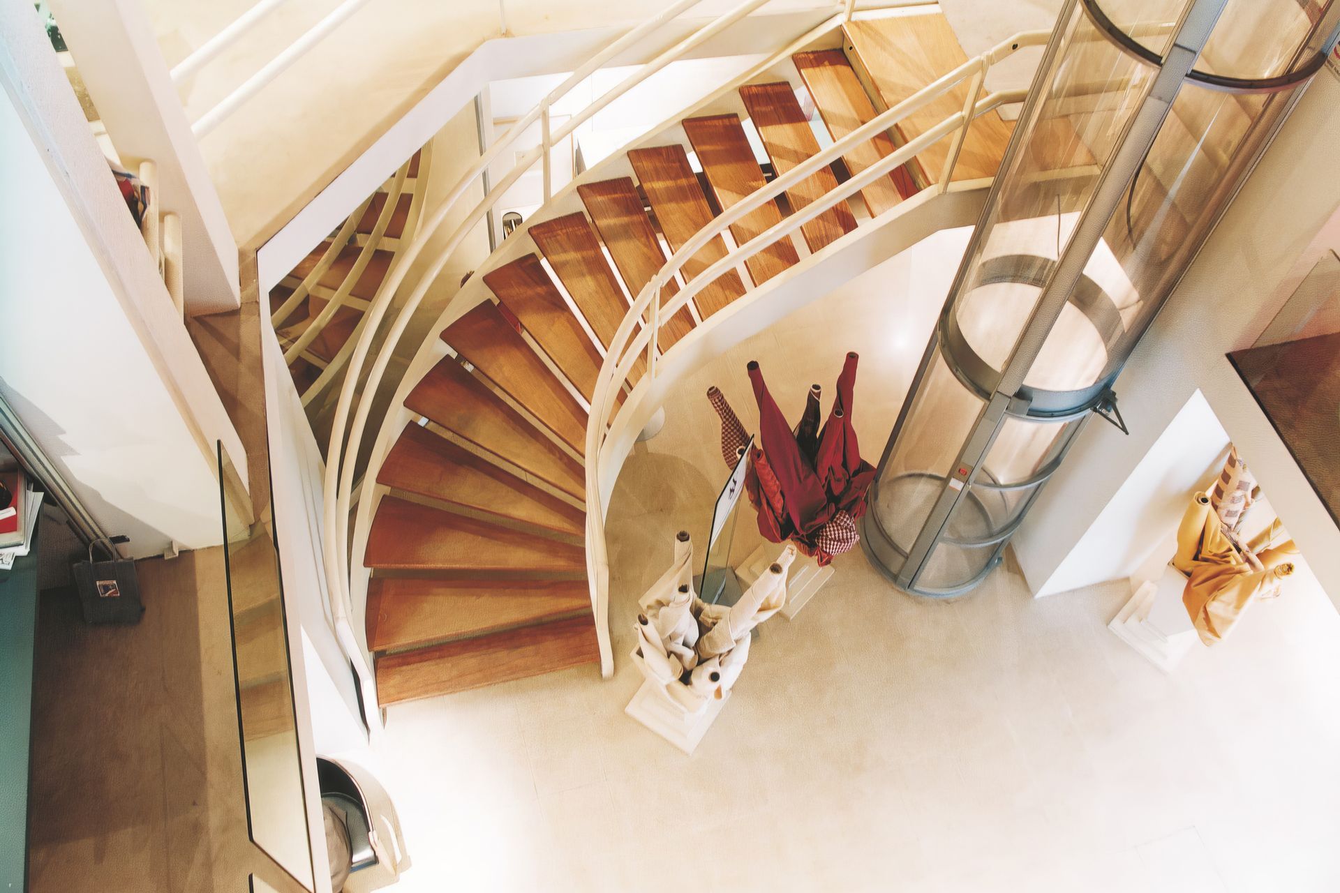 Hero Banner for Vacuum Elevators NZ