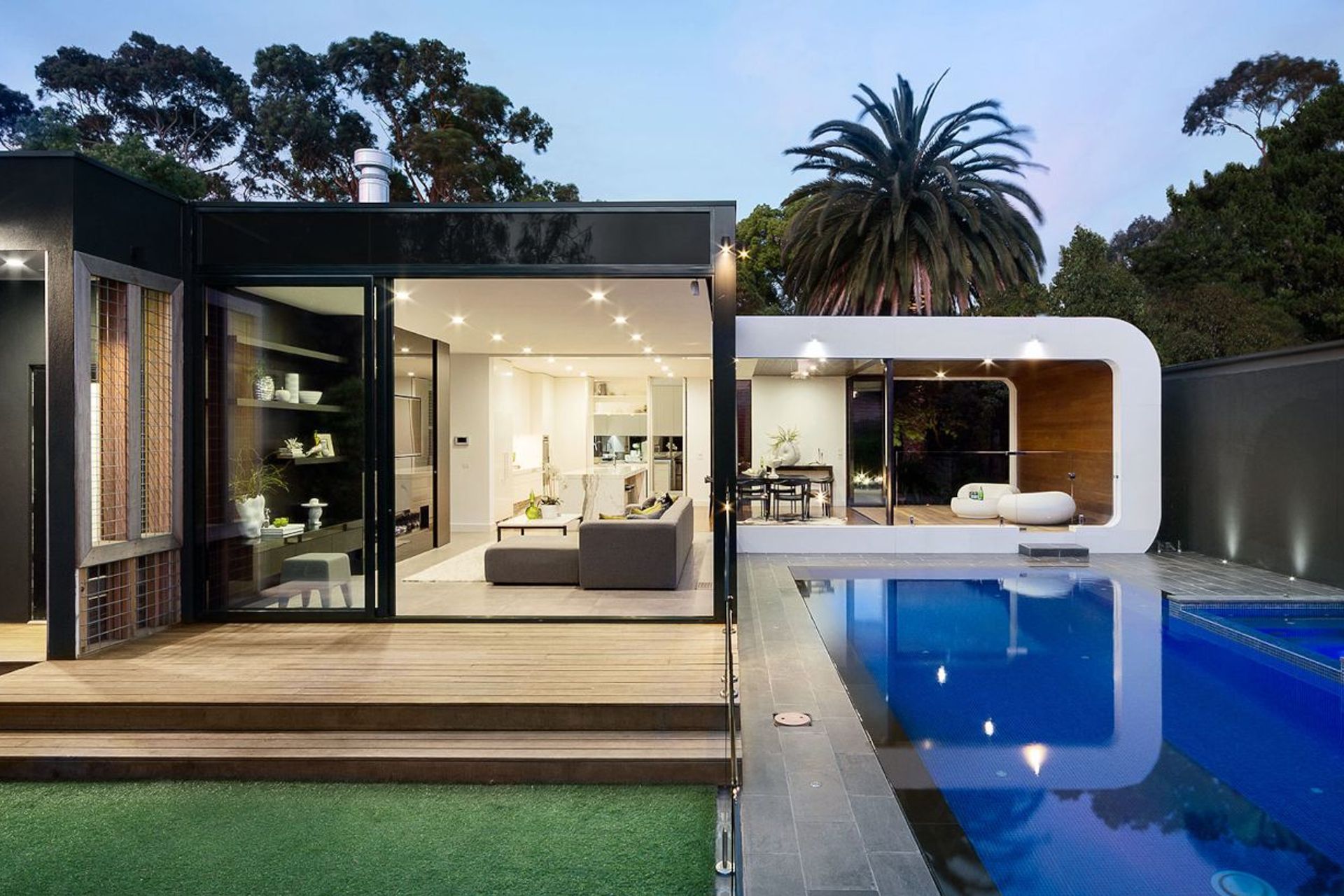 Supporting Image 3 for 2K