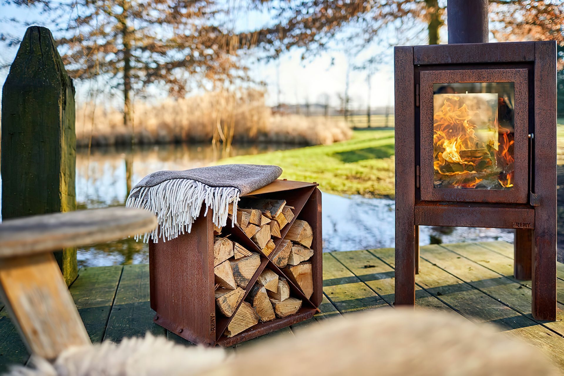 Supporting Image 1 for RB73 Outdoor Fireplaces