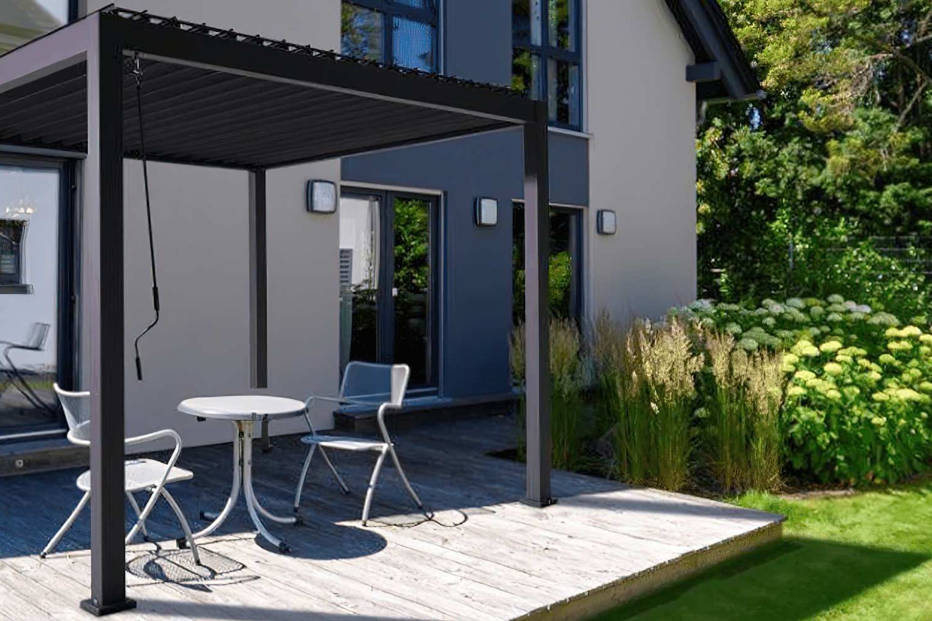 Supporting Image 3 for Steelmates