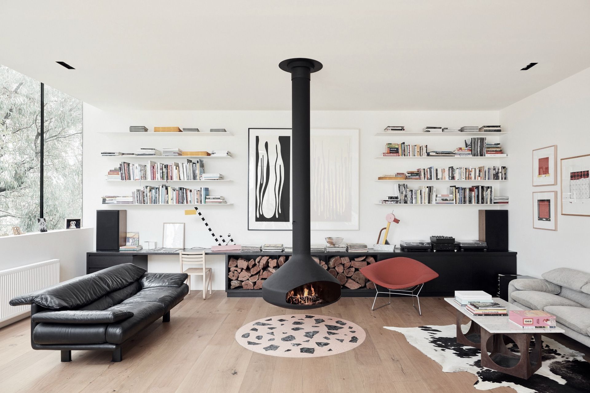 Supporting Image 1 for Oblica