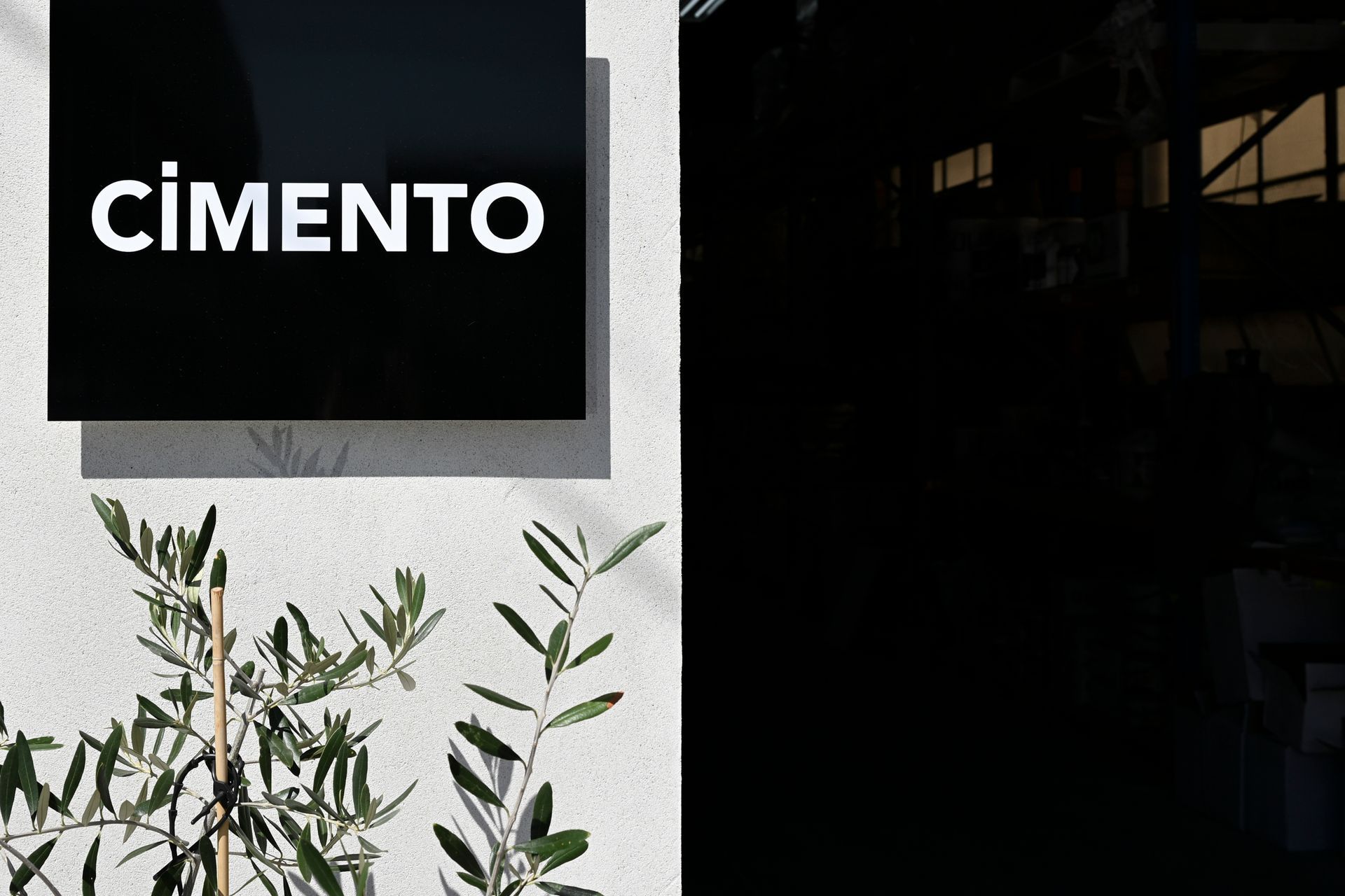 Cimento Finishes Studio banner