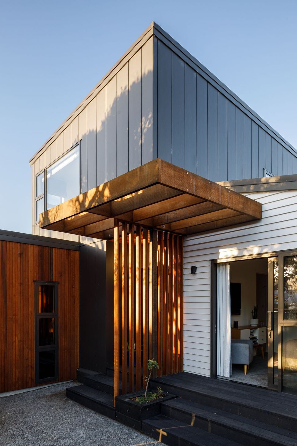 Seatoun alteration