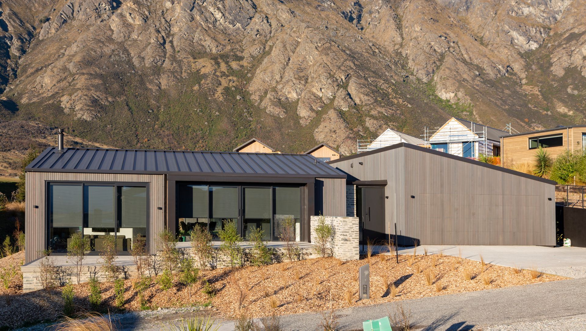 Big Valley Drive, Jacks Point banner