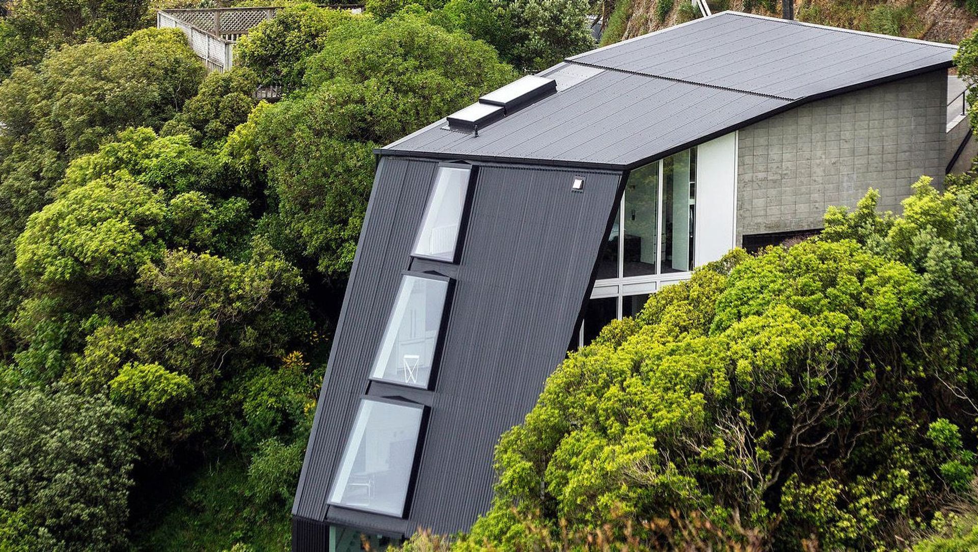 45 Degree House banner