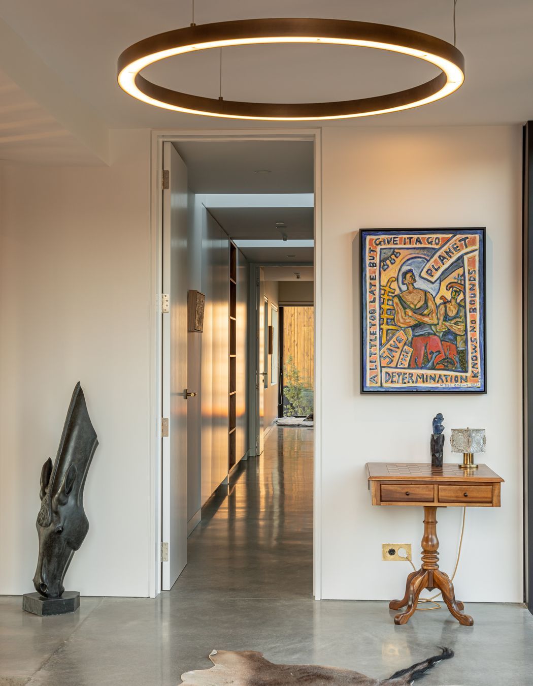 Ben-Hudson-Architects-gallery-house-entrance-hallway.jpg