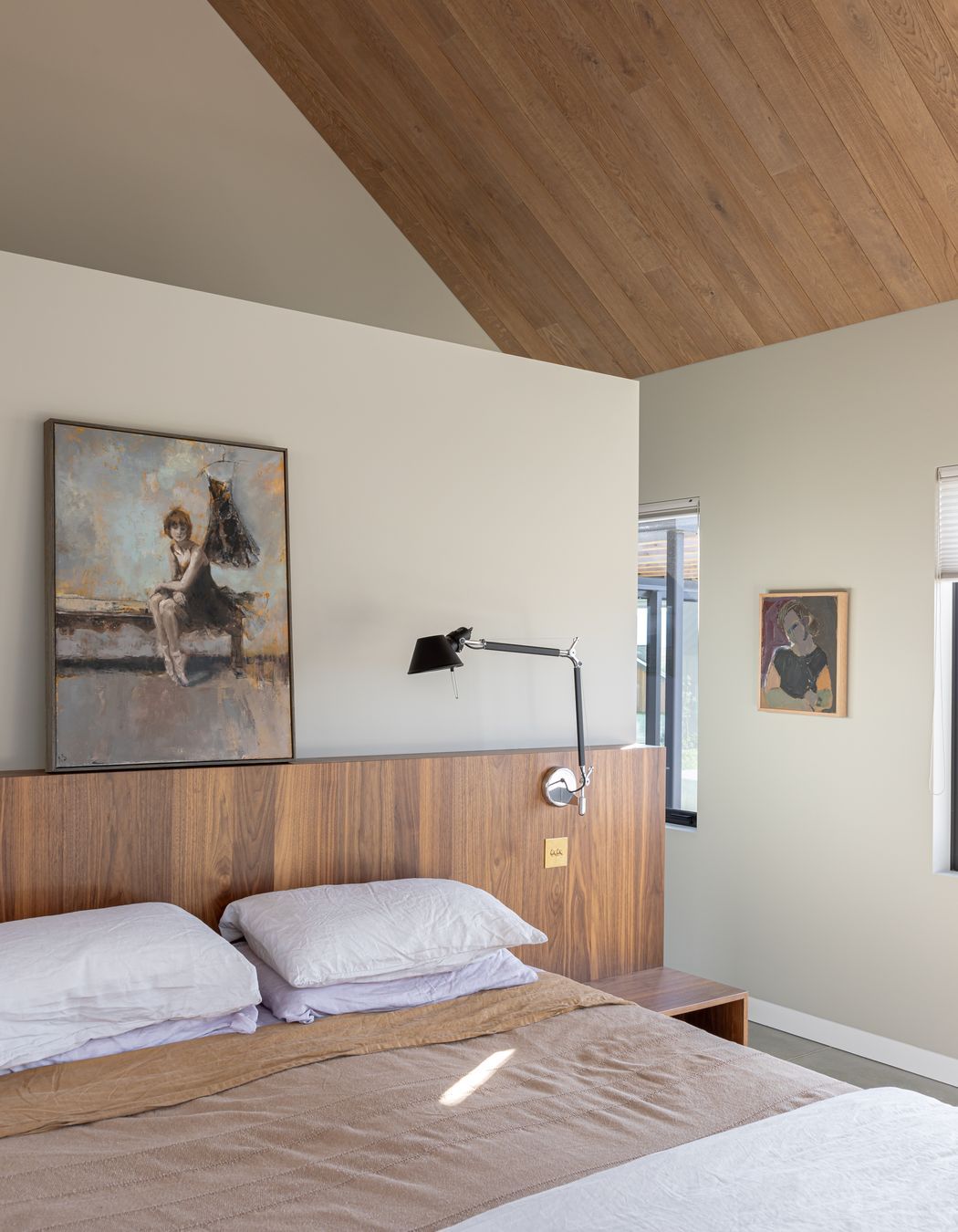 Ben-Hudson-Architects-gallery-house-master-bedroom.jpg