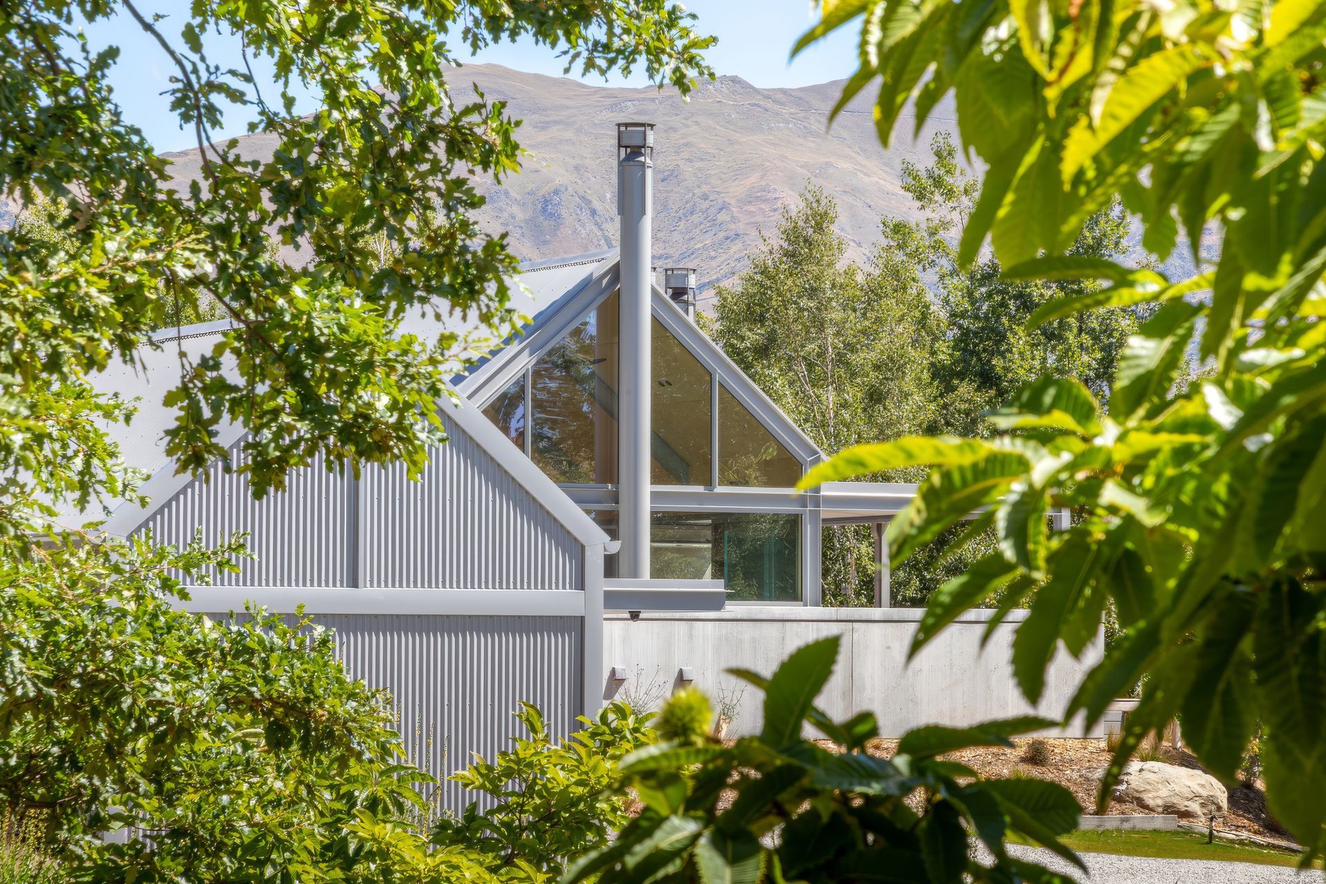 Corrugated-Crib-Johnston-Architects-0017-upscaled-by-Replicate.jpg