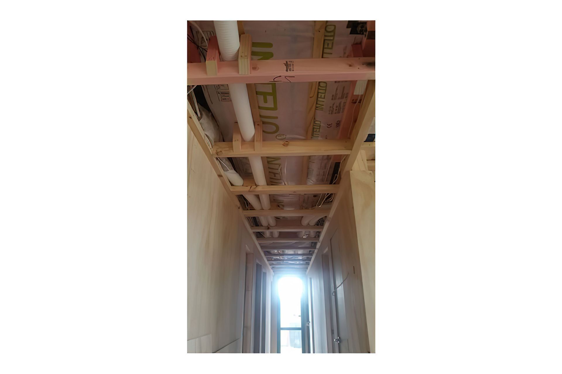 Cosy Ski Lodge for Family With SOLITEX MENTO® 3000 Connect &amp; INTELLO® Airtightness System