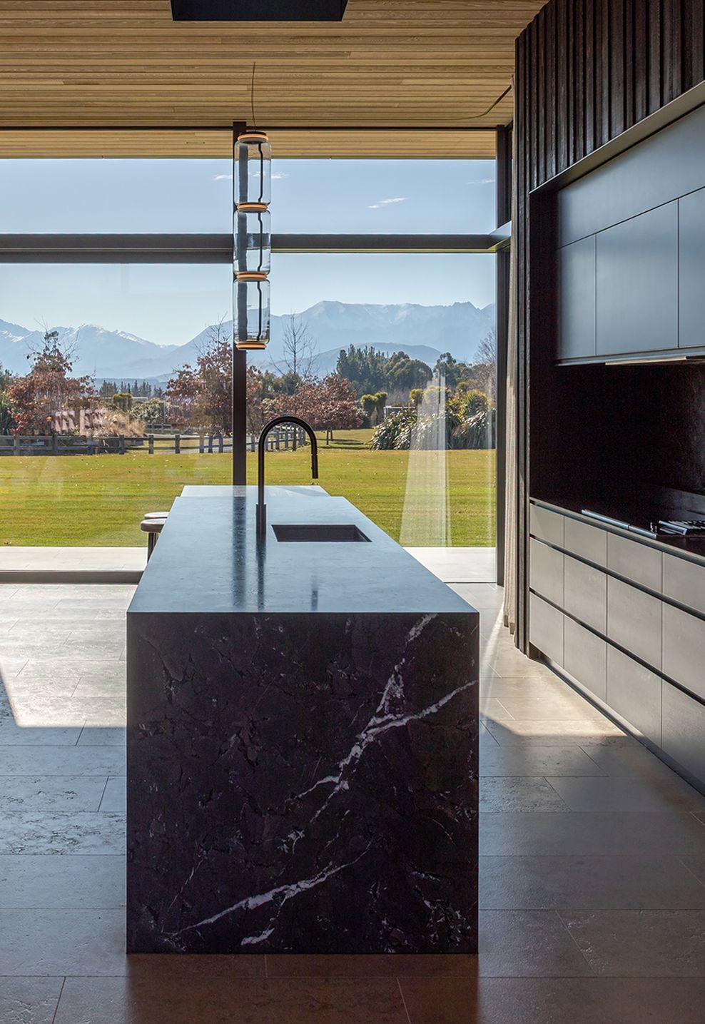Johnston-Architects-Mountan-View-Retreat-21.jpg