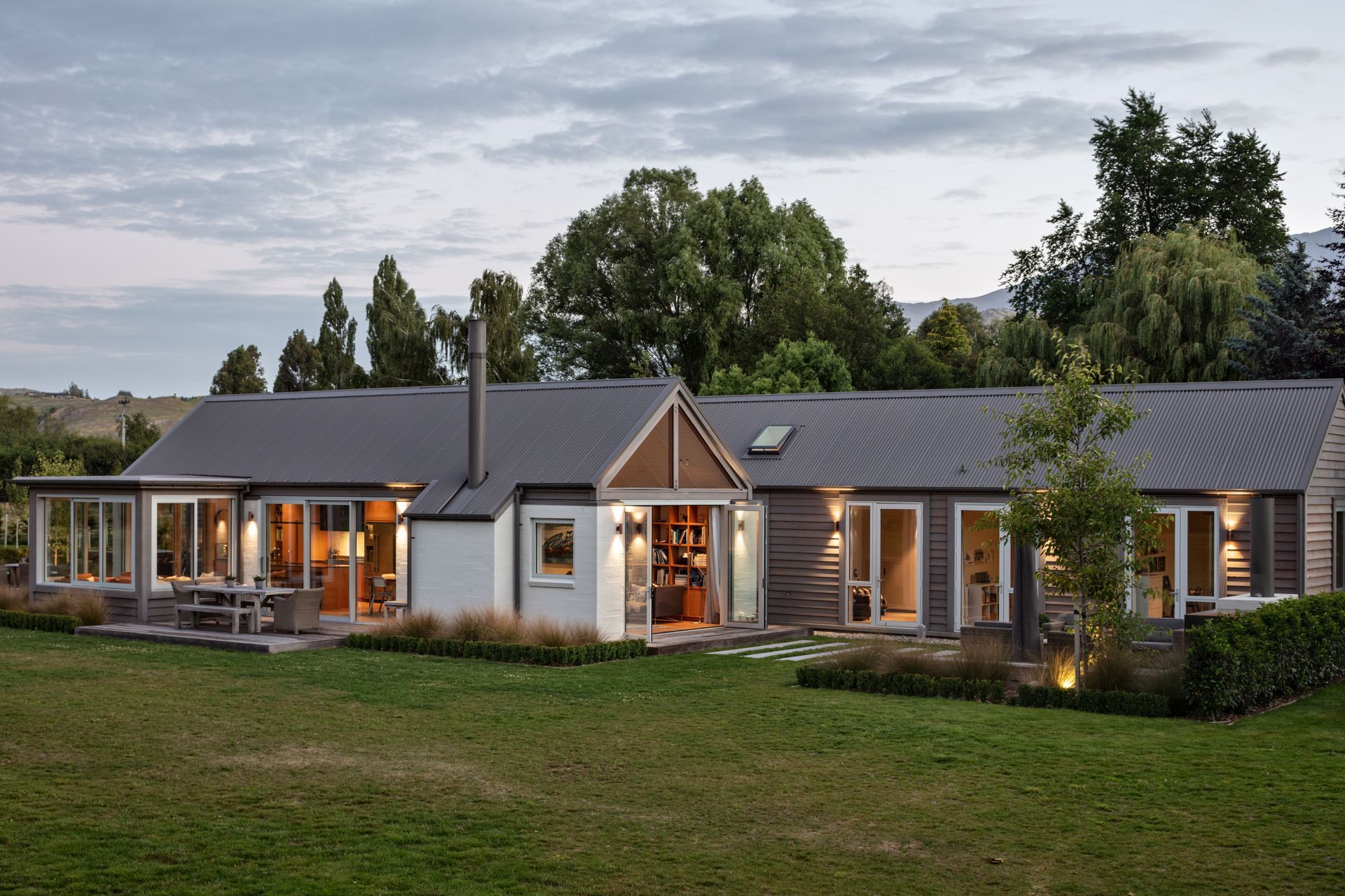 Slopehill Road House