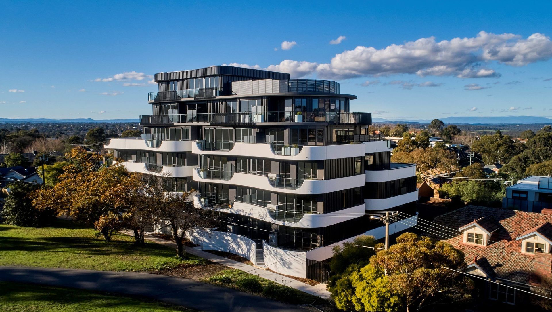 Vive Apartments - Heidelberg, VIC 3084 banner