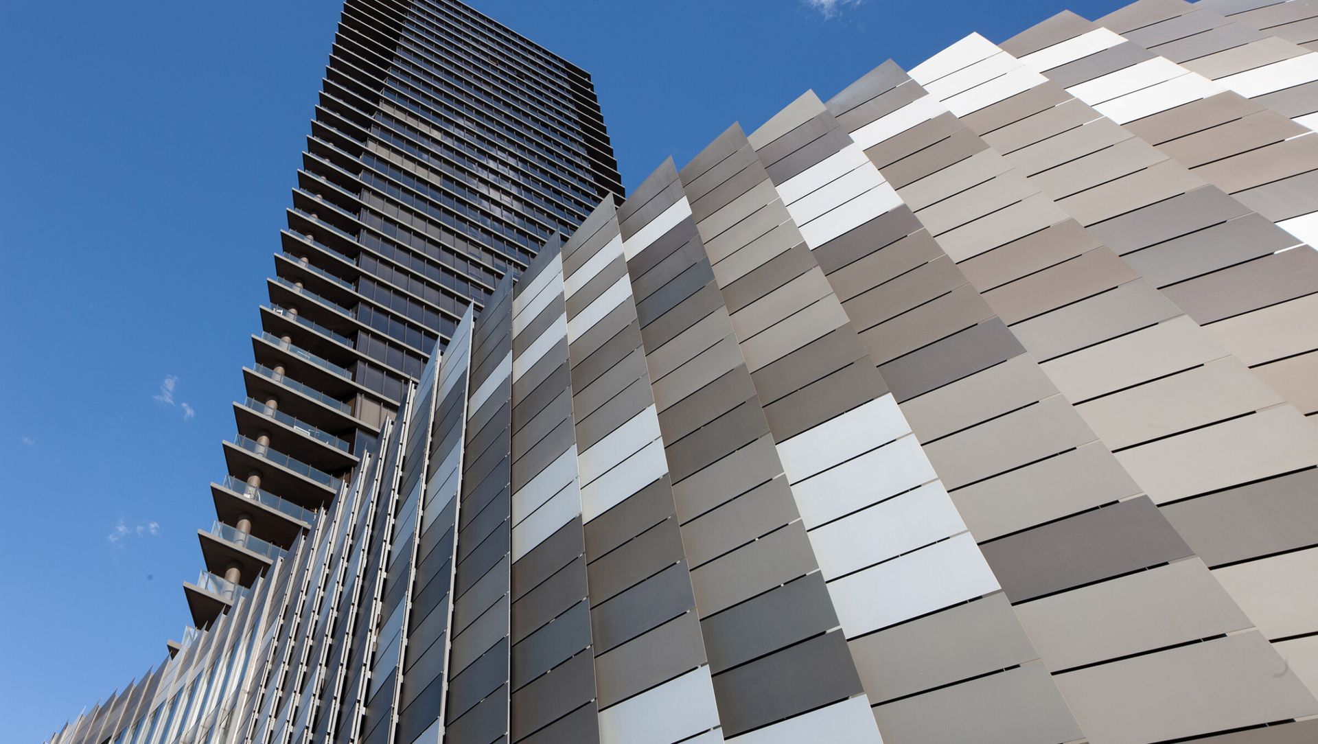 Yarra’s Edge, Tower V banner